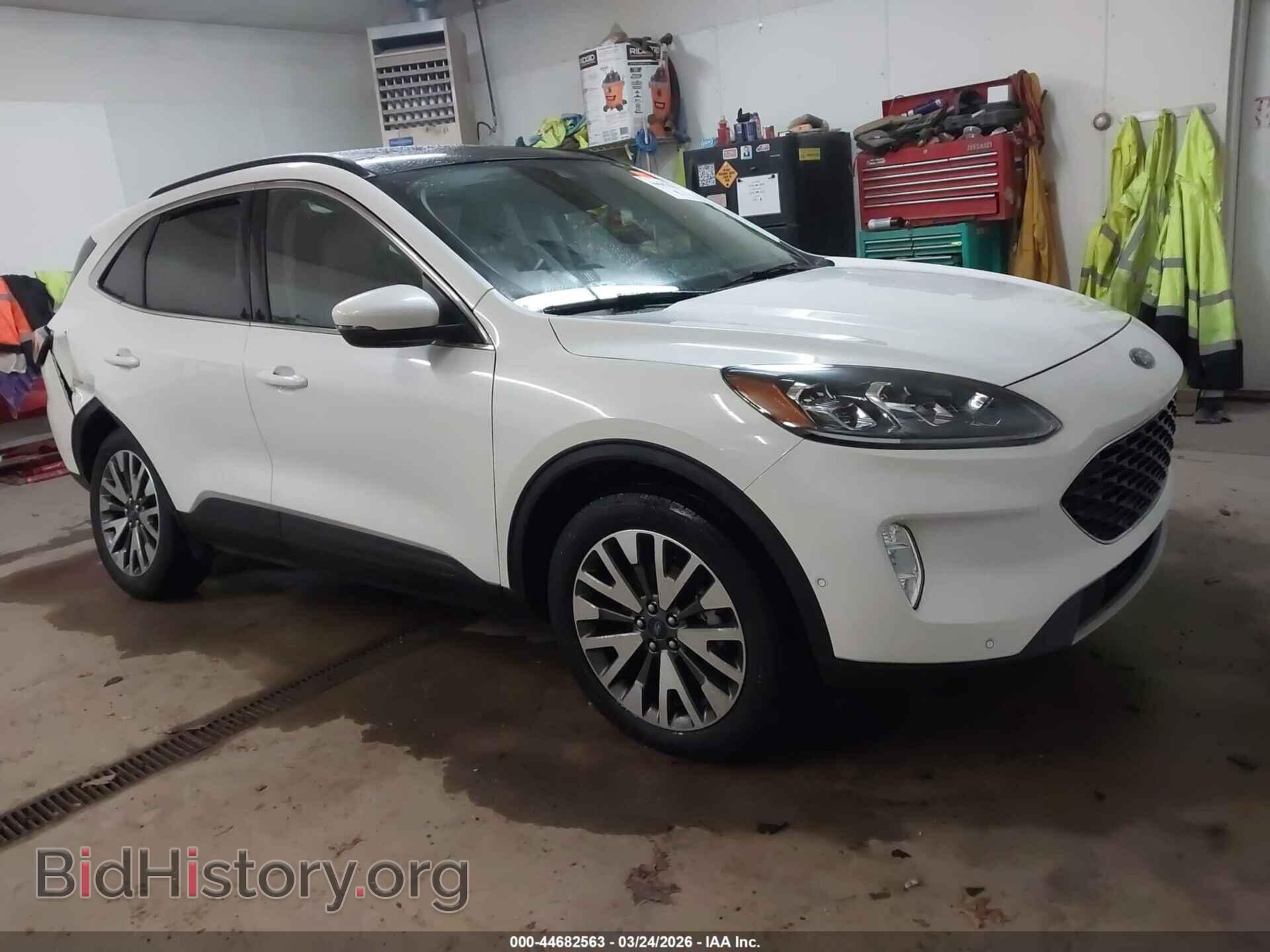 Photo 1FMCU9J92LUA07947 - FORD ESCAPE 2020