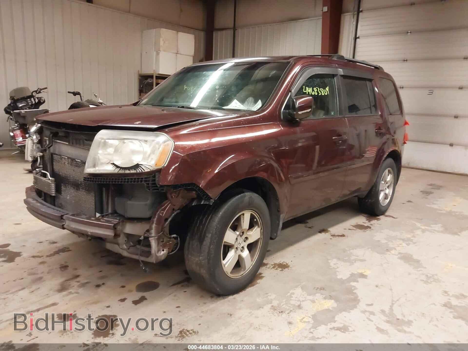 2011 HONDA PILOT - VIN: 5FNYF4H52BB074226 - Фото 2