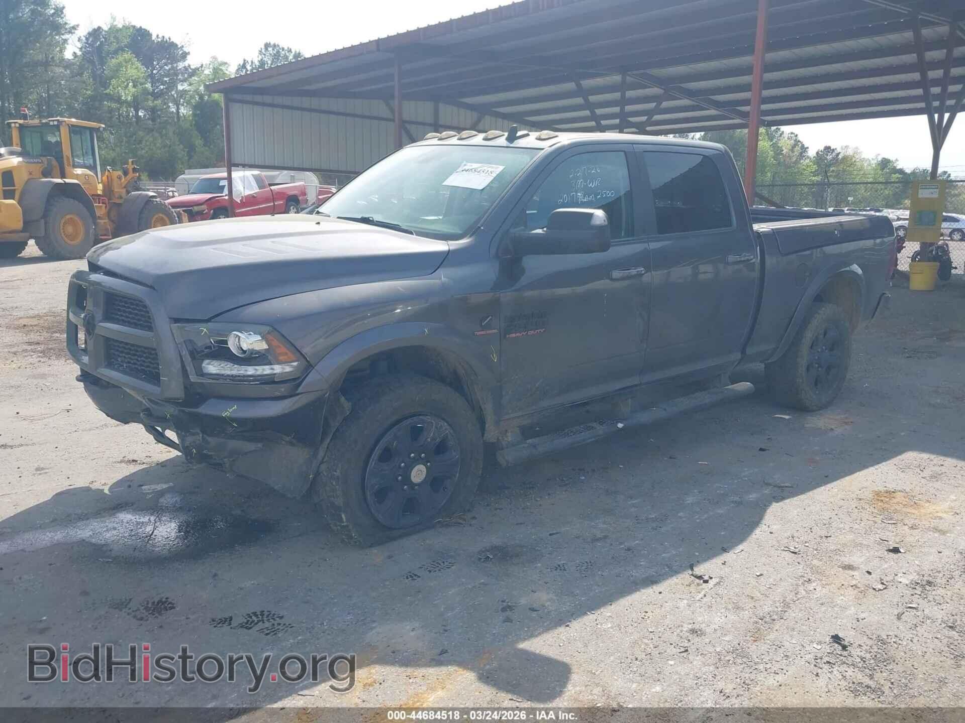 2017 RAM 2500 - VIN: 3C6UR5FL3HG670968 - Photo 2