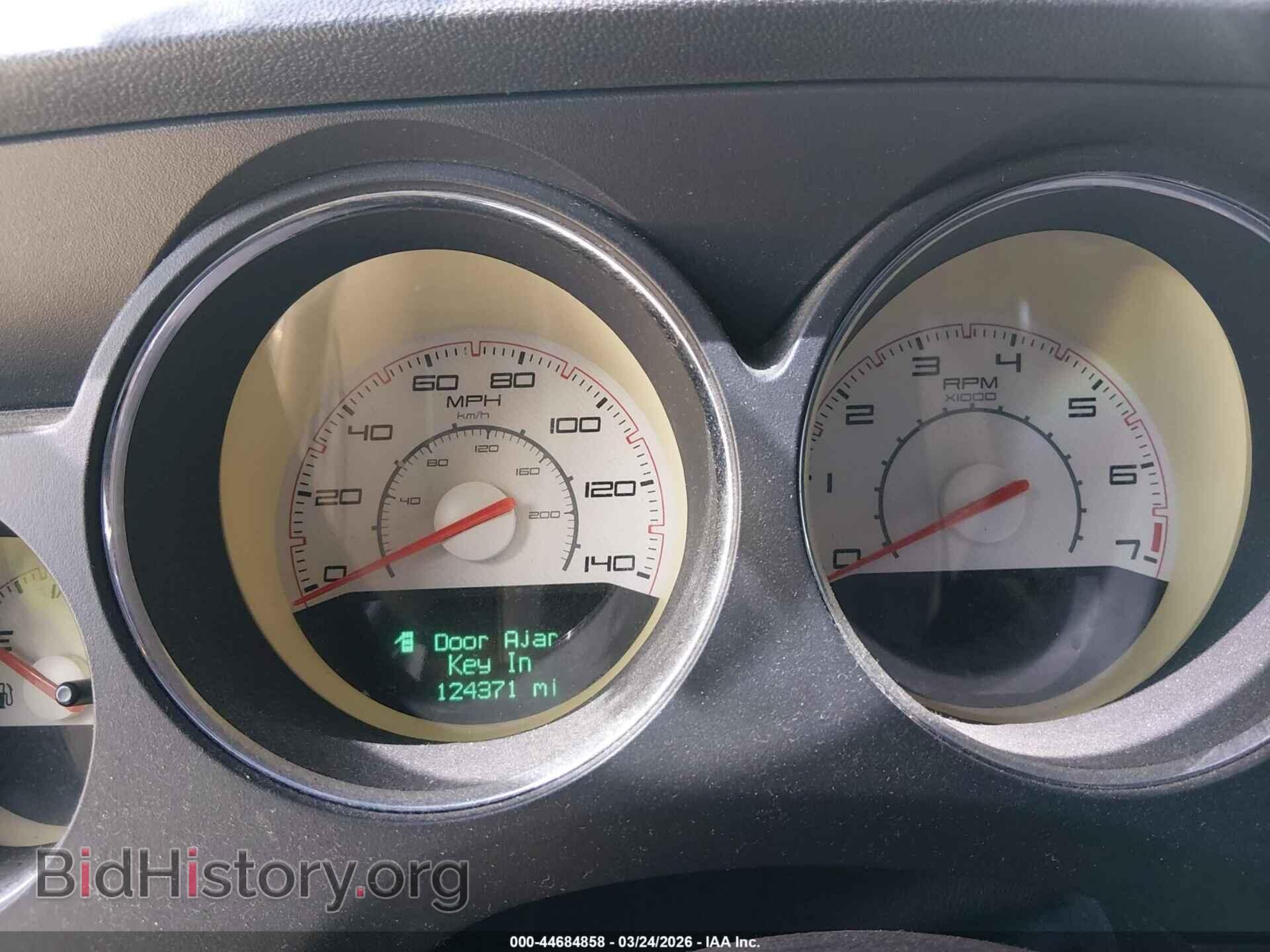 2014 DODGE CHALLENGER - VIN: 2C3CDYAG2EH170220 - Фото 7