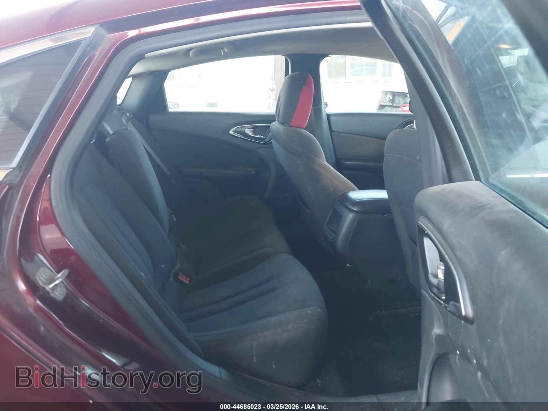 2016 CHRYSLER 200 - VIN: 1C3CCCAB0GN124258 - Фото 8