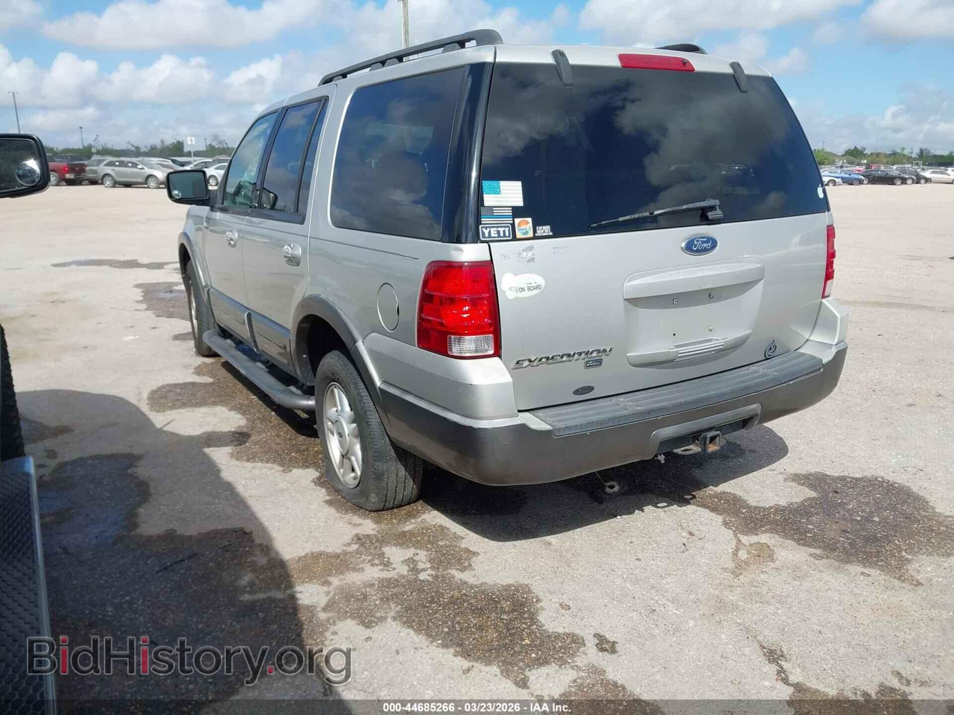 2005 FORD EXPEDITION - VIN: 1FMPU15535LA42872 - Фото 3