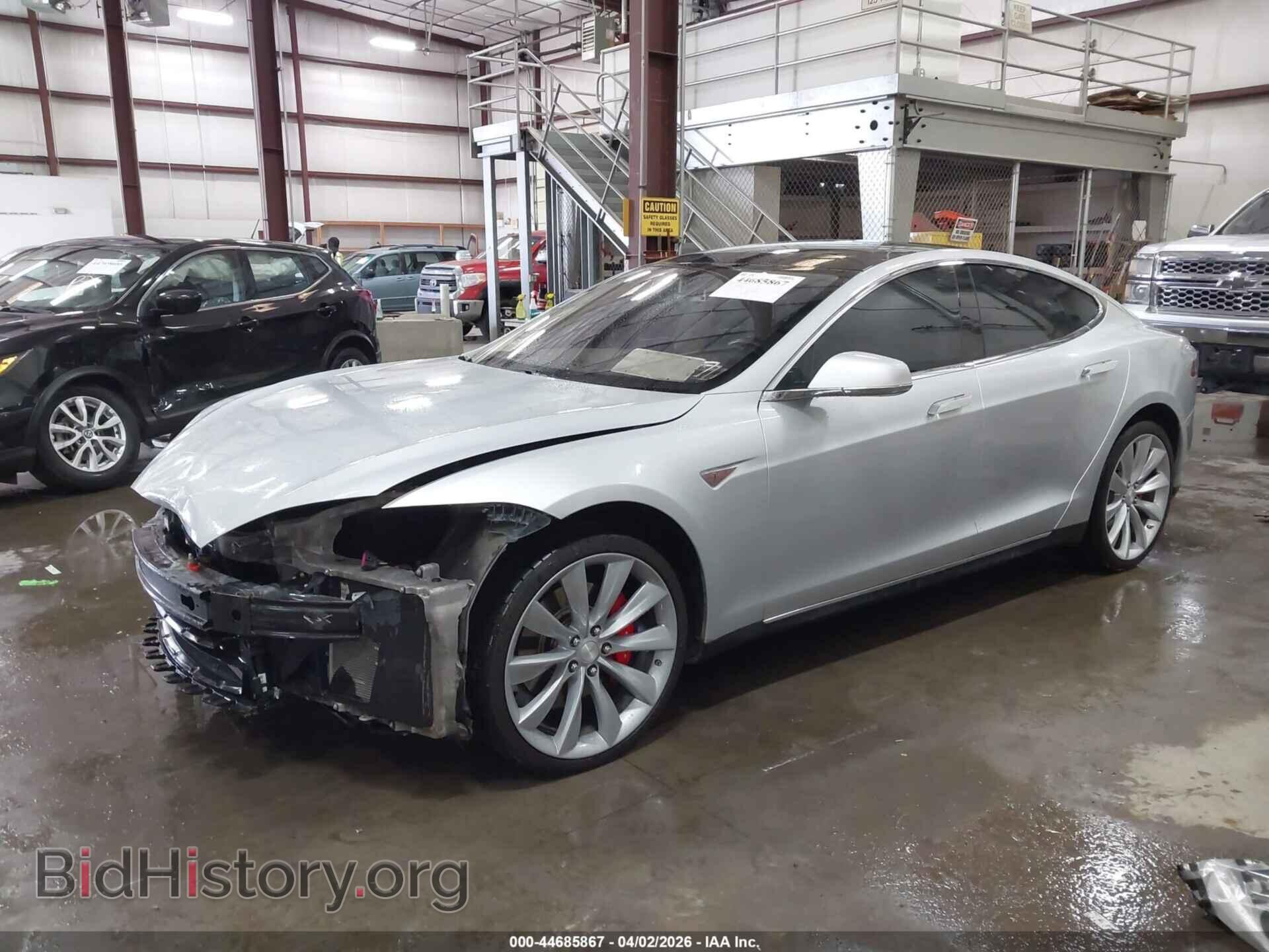 2014 TESLA MODEL S - VIN: 5YJSA1H14EFP39311 - Фото 2