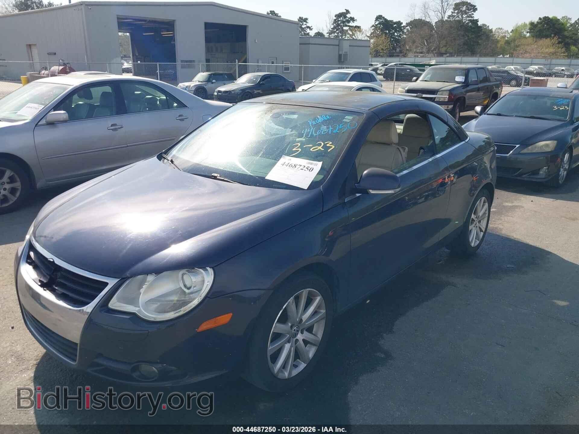 2007 VOLKSWAGEN EOS - VIN: WVWFA71F97V037967 - Фото 2