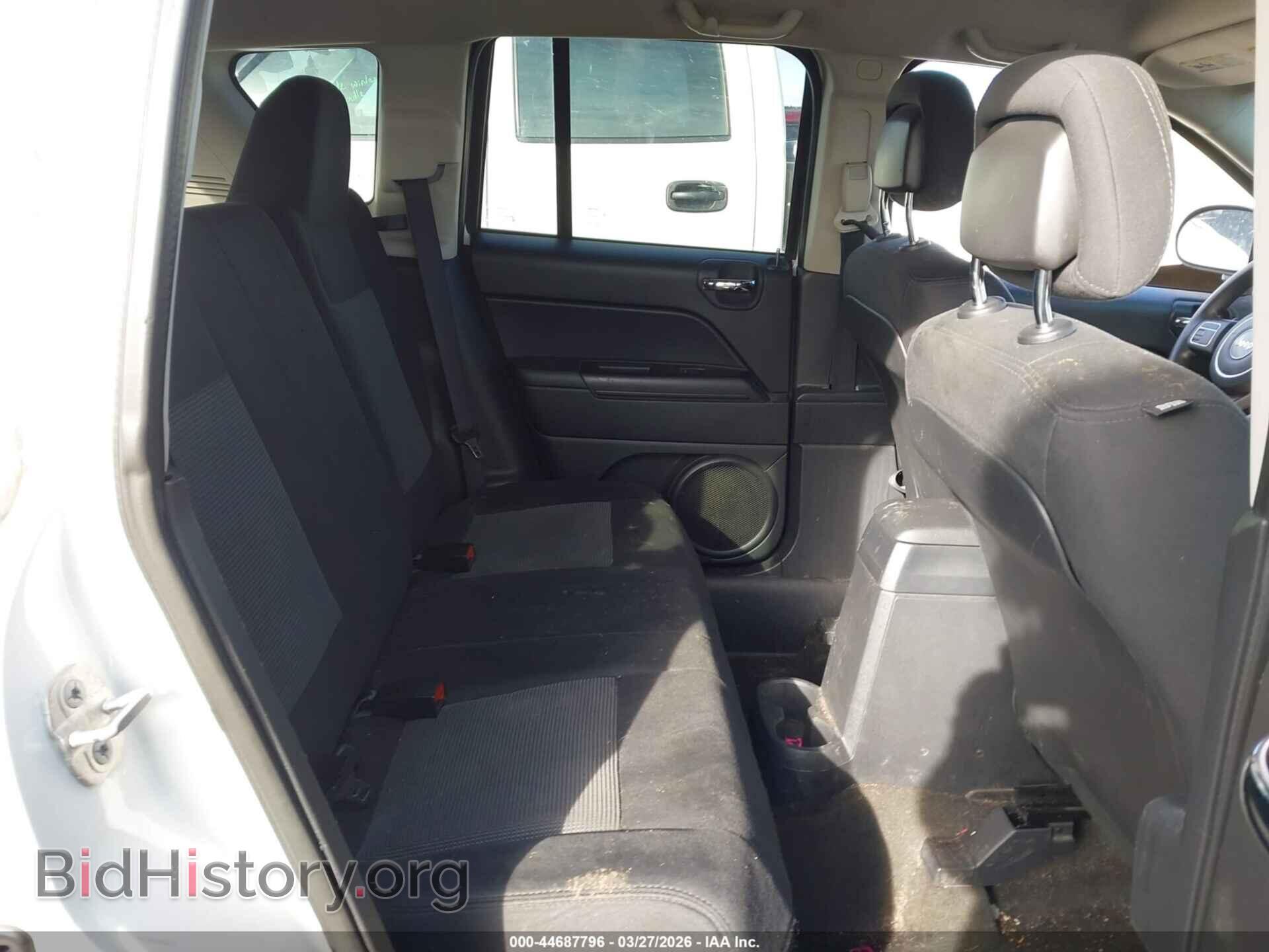 2014 JEEP COMPASS - VIN: 1C4NJDBB4ED734858 - Photo 8