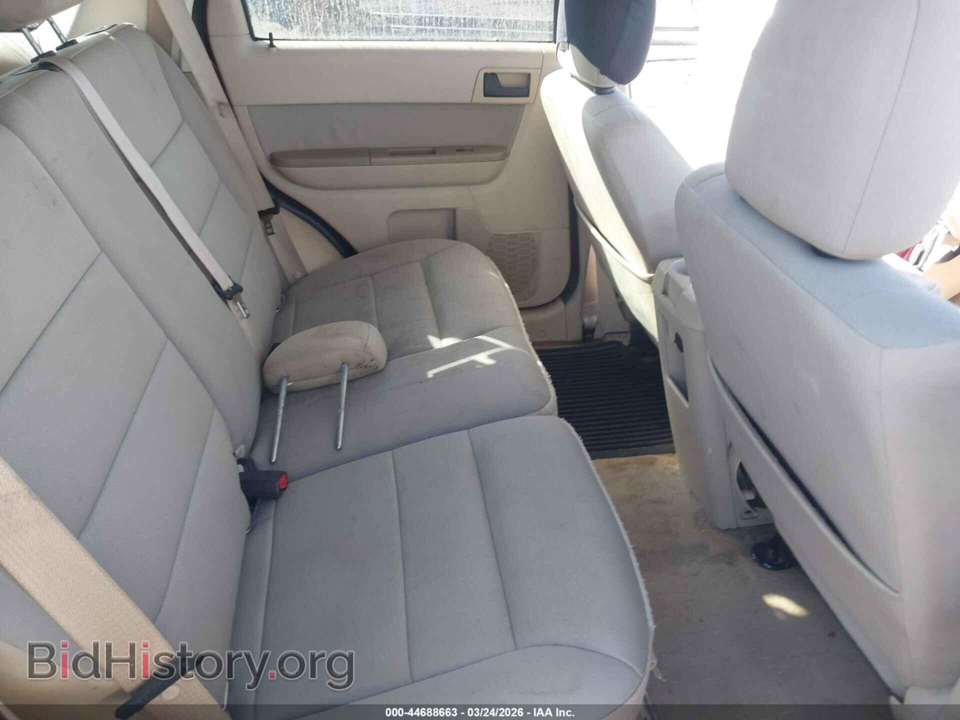 2011 FORD ESCAPE - VIN: 1FMCU0DG0BKB08663 - Фото 8