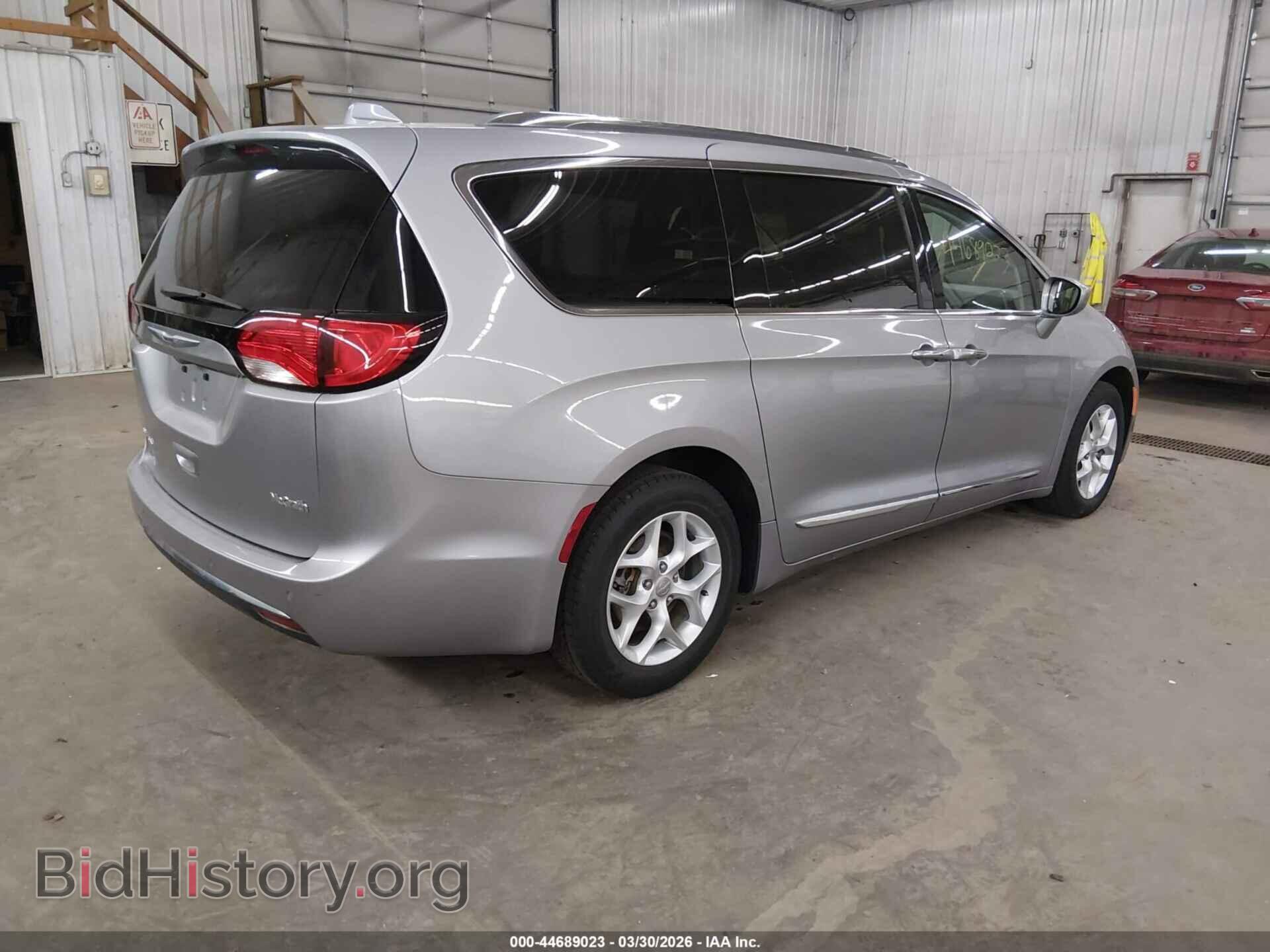 2018 CHRYSLER PACIFICA - VIN: 2C4RC1BG3JR128173 - Фото 4