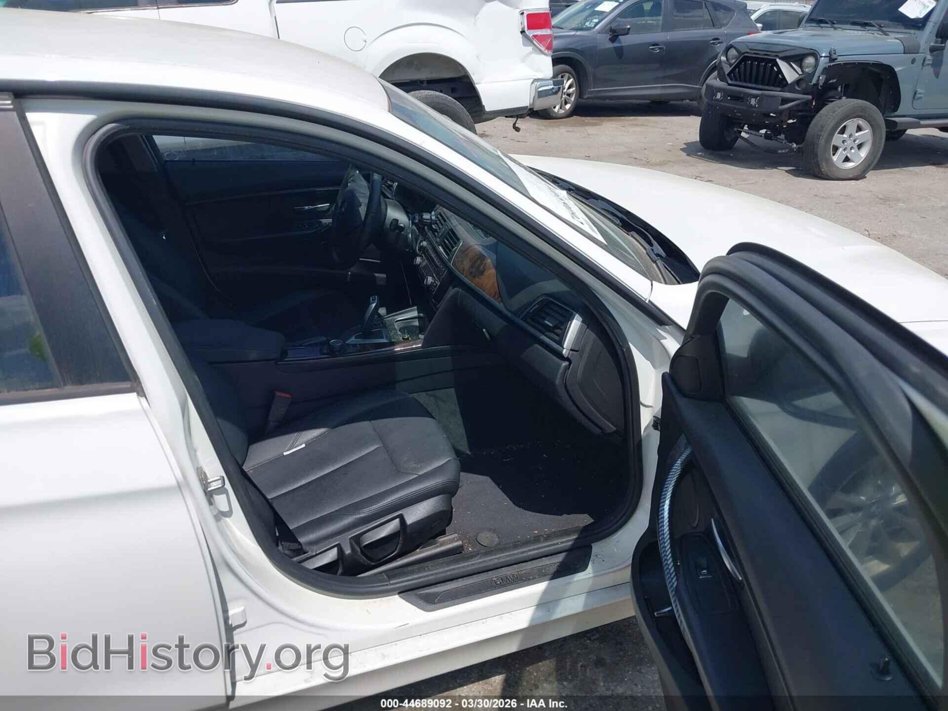 2016 BMW 320I - VIN: WBA8E1G57GNU12132 - Photo 5