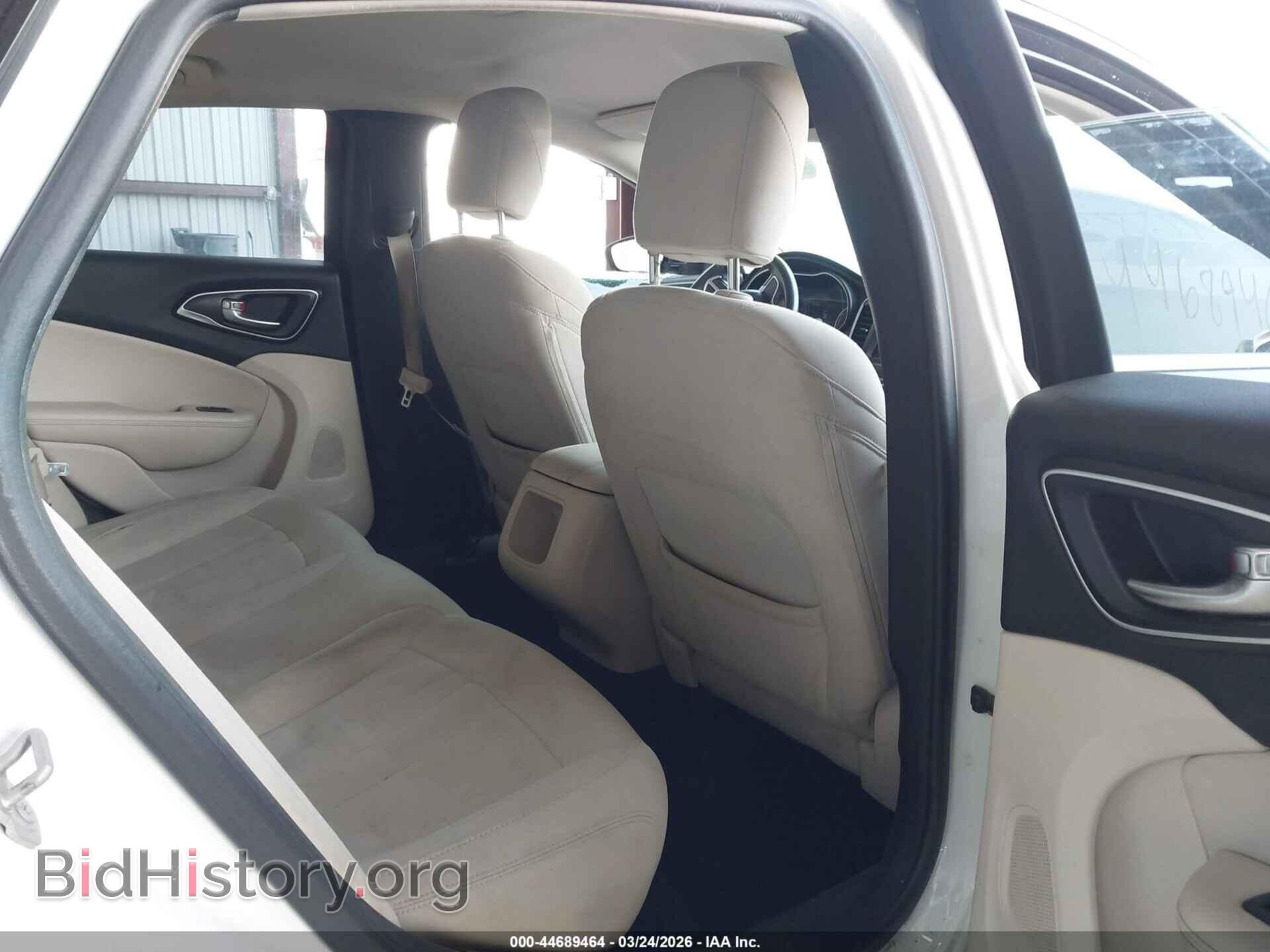 2015 CHRYSLER 200 - VIN: 1C3CCCAB4FN641299 - Фото 8