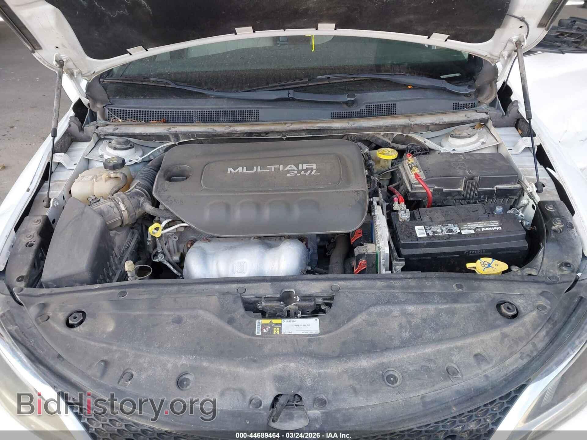 2015 CHRYSLER 200 - VIN: 1C3CCCAB4FN641299 - Фото 10