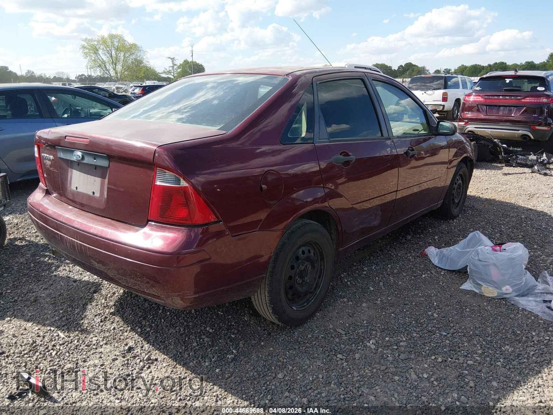 2007 FORD FOCUS - VIN: 1FAFP34N37W355125 - Фото 4