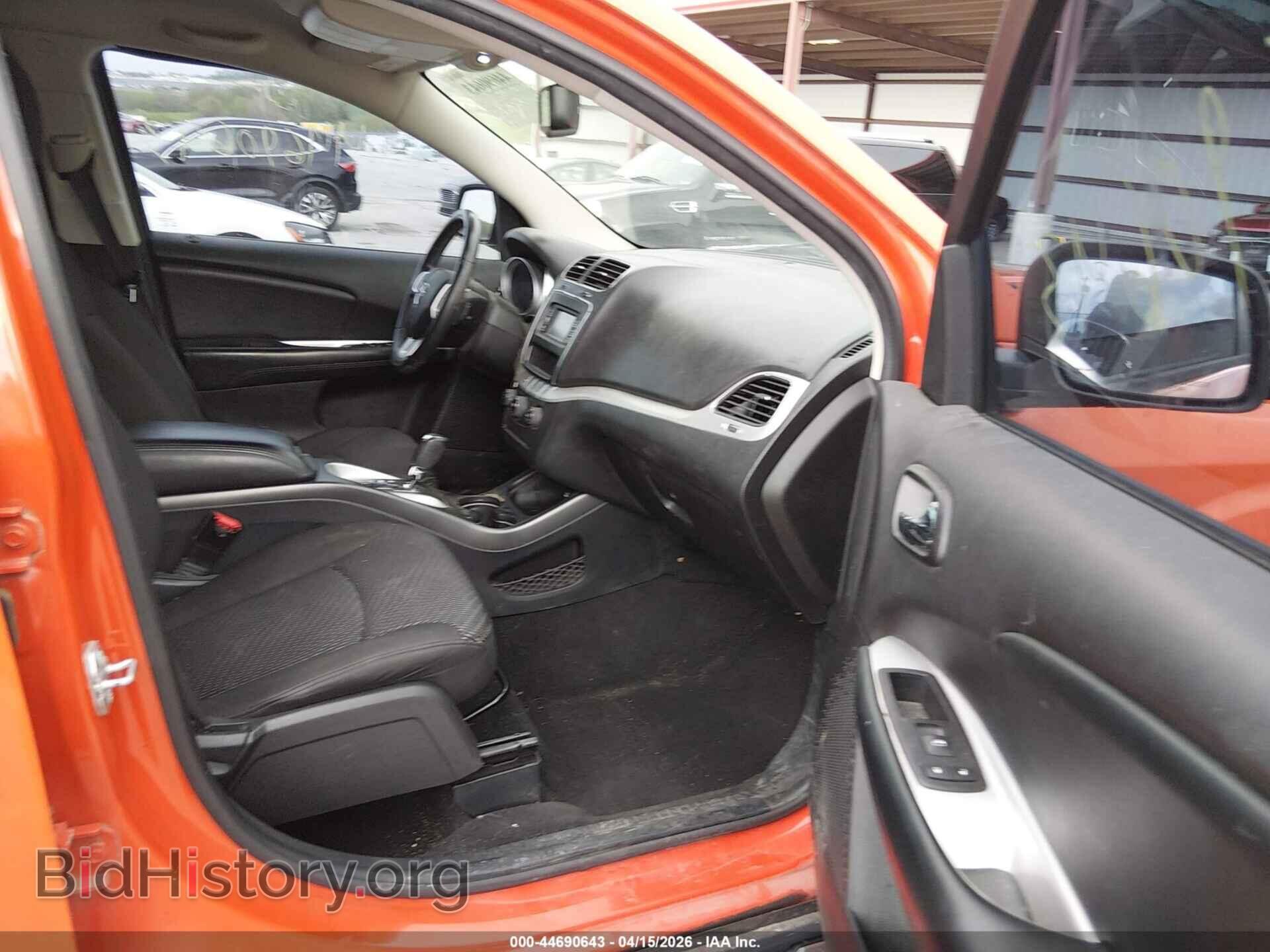 2017 DODGE JOURNEY - VIN: 3C4PDCGB8HT564005 - Фото 5
