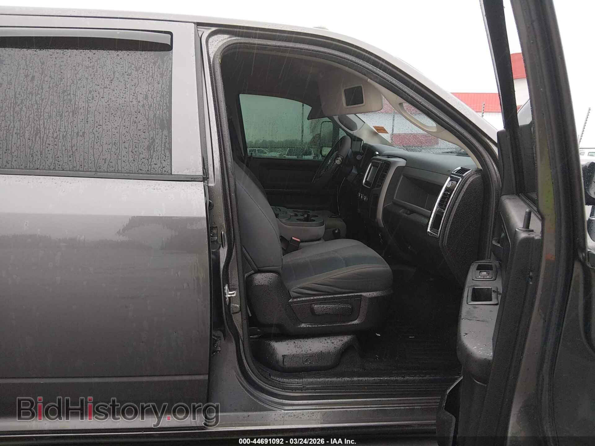 2014 RAM 2500 - VIN: 3C6UR5CL9EG266928 - Photo 5