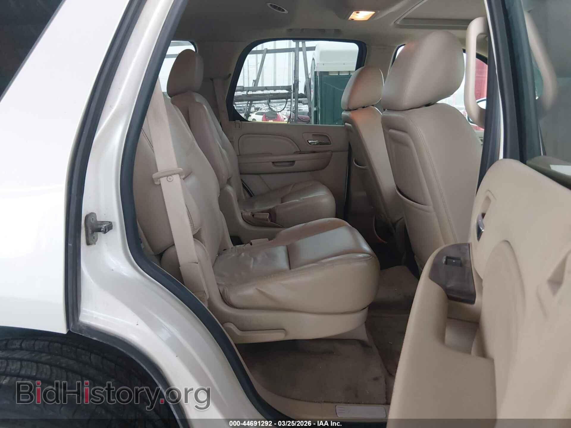 2011 CADILLAC ESCALADE - VIN: 1GYS4BEF8BR264081 - Фото 8