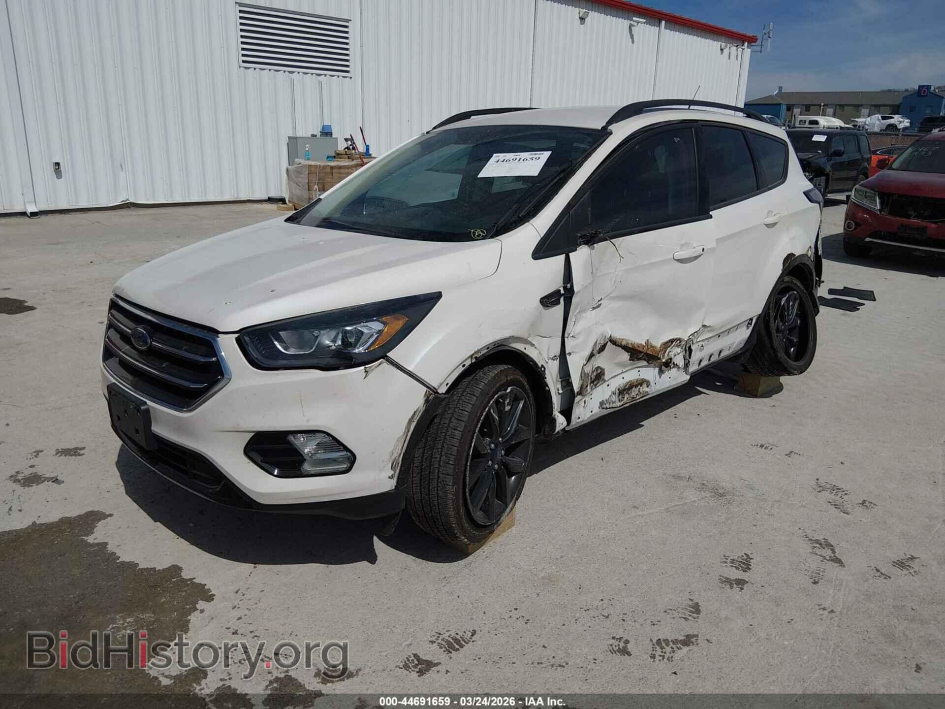 2017 FORD ESCAPE - VIN: 1FMCU0GD8HUC61676 - Фото 2
