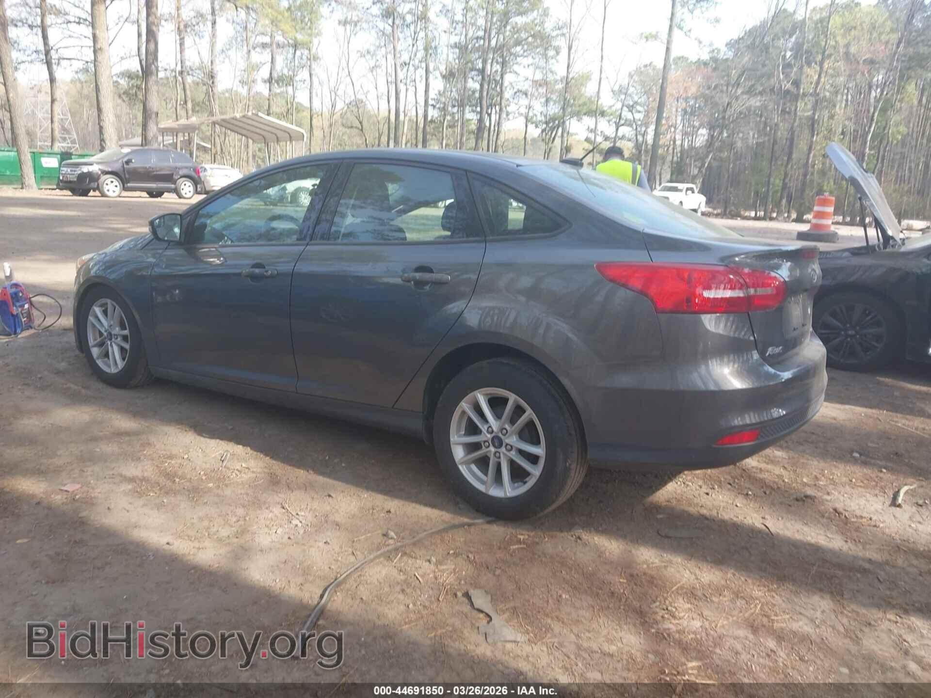 2017 FORD FOCUS - VIN: 1FADP3F27HL304904 - Photo 3