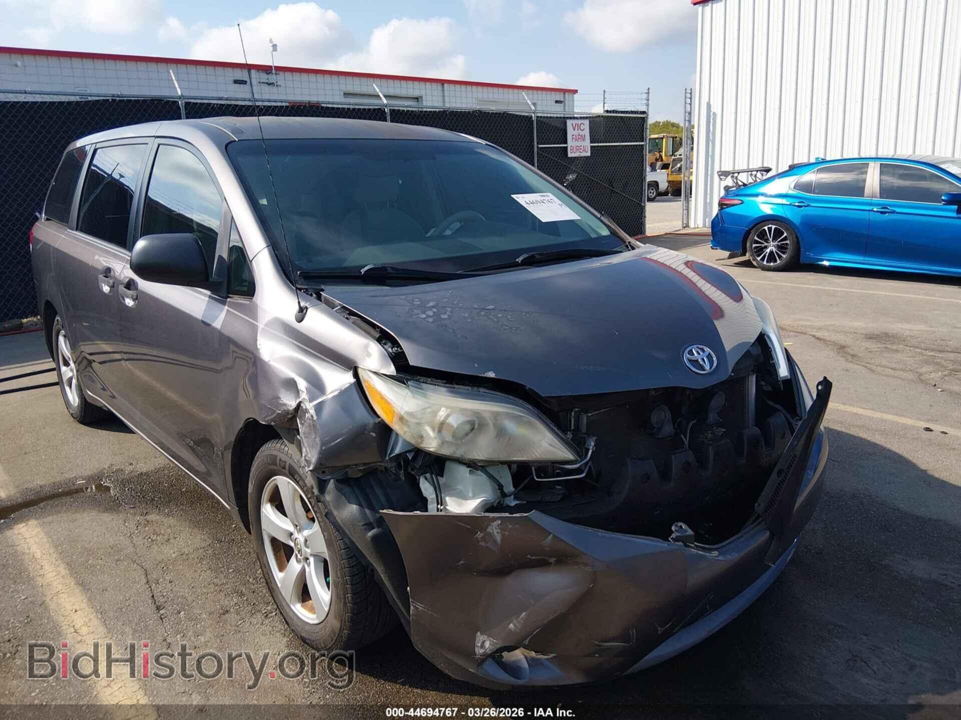 Фотография 5TDZK3DC0DS316475 - TOYOTA SIENNA 2013