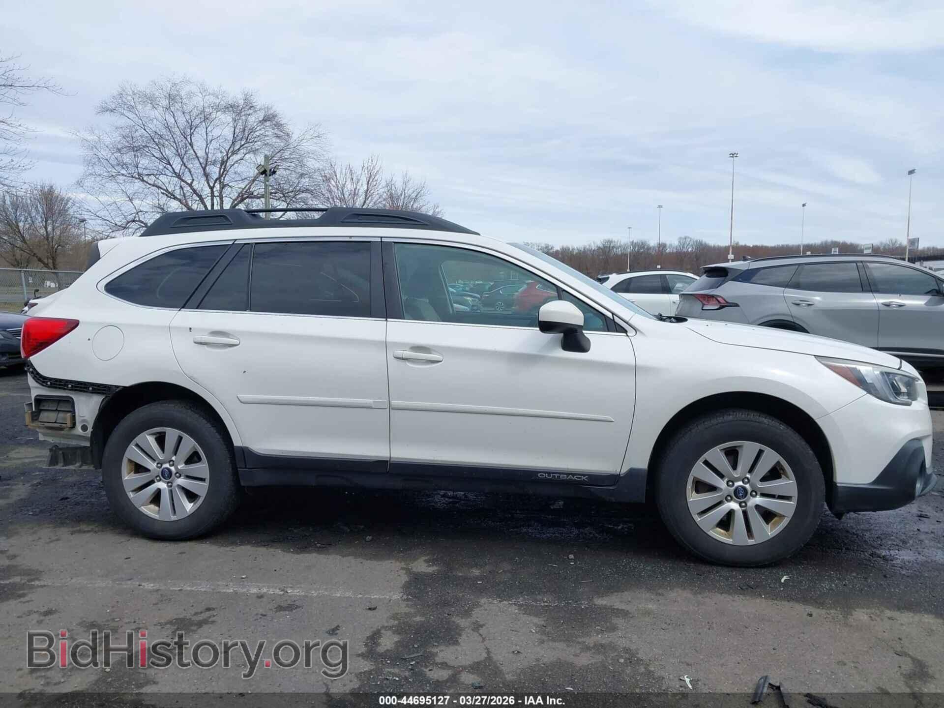 2018 SUBARU OUTBACK - VIN: 4S4BSACC2J3270213 - Фото 13