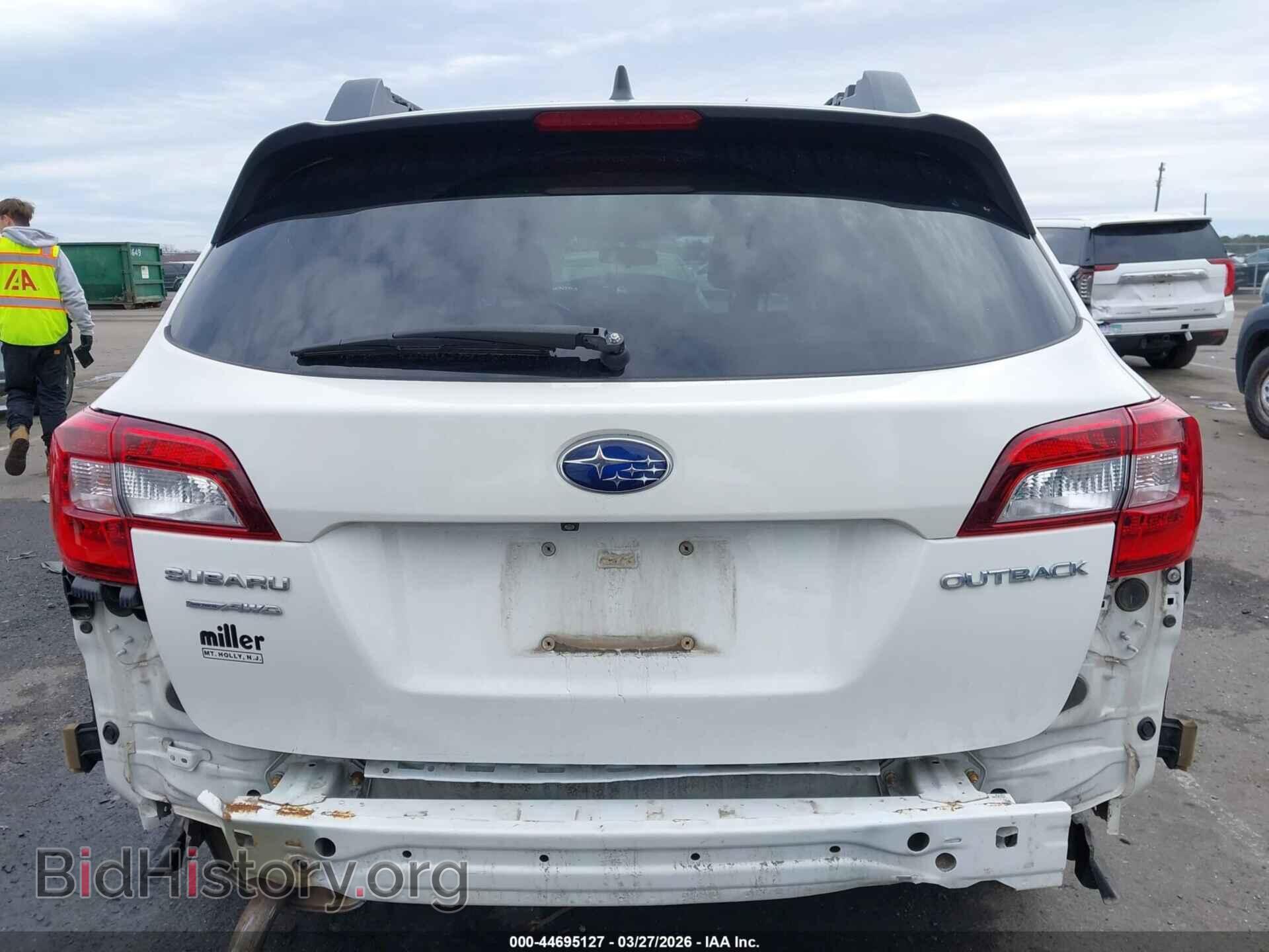 2018 SUBARU OUTBACK - VIN: 4S4BSACC2J3270213 - Фото 6