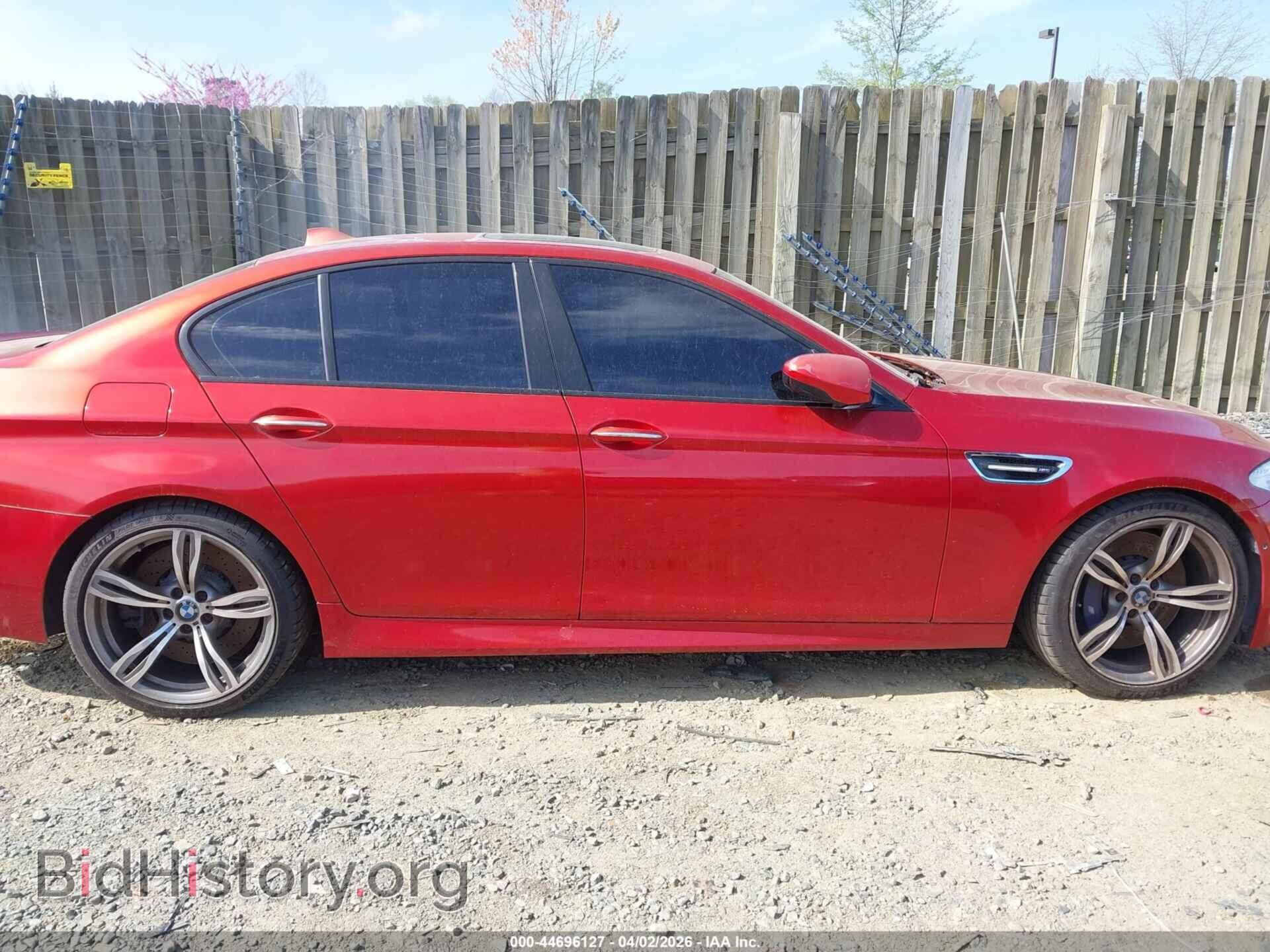 2013 BMW M5 - VIN: WBSFV9C53DC773601 - Фото 12