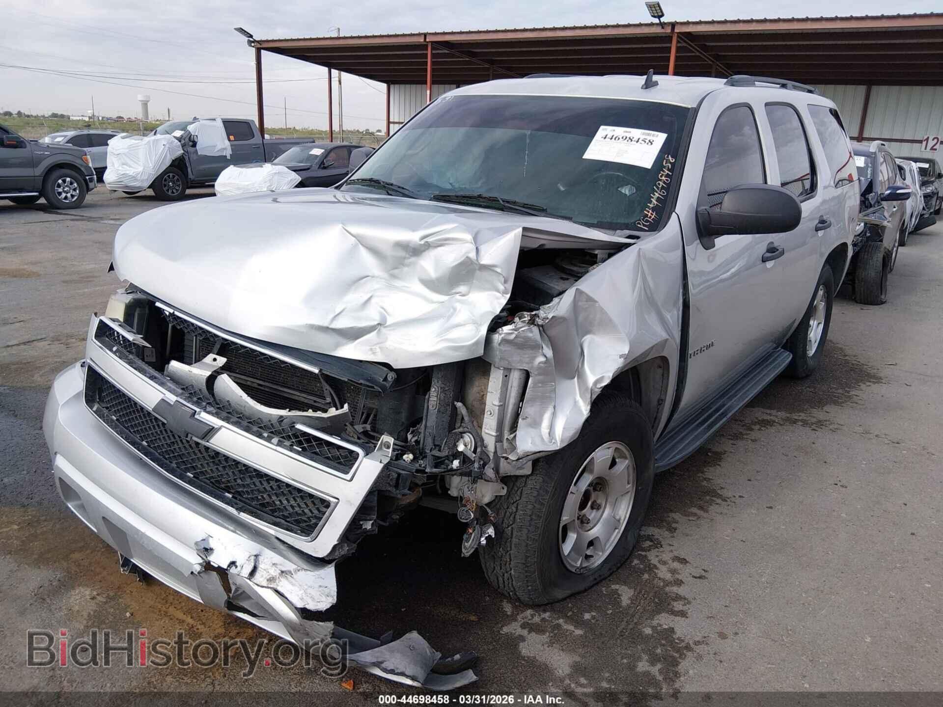 2010 CHEVROLET TAHOE - VIN: 1GNMCAE35AR166312 - Фото 2