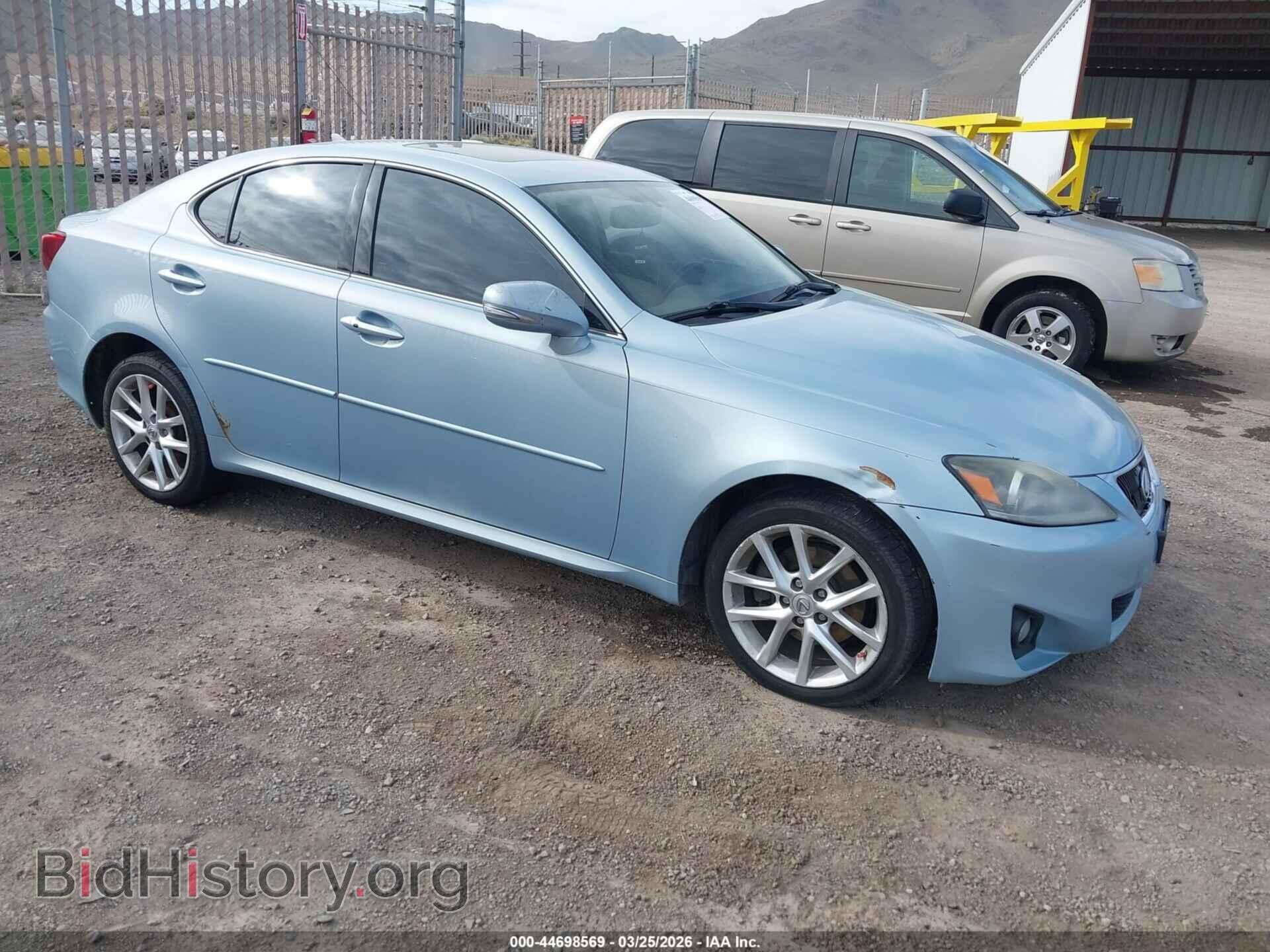 Photo JTHCF5C22B5044835 - LEXUS IS 250 2011