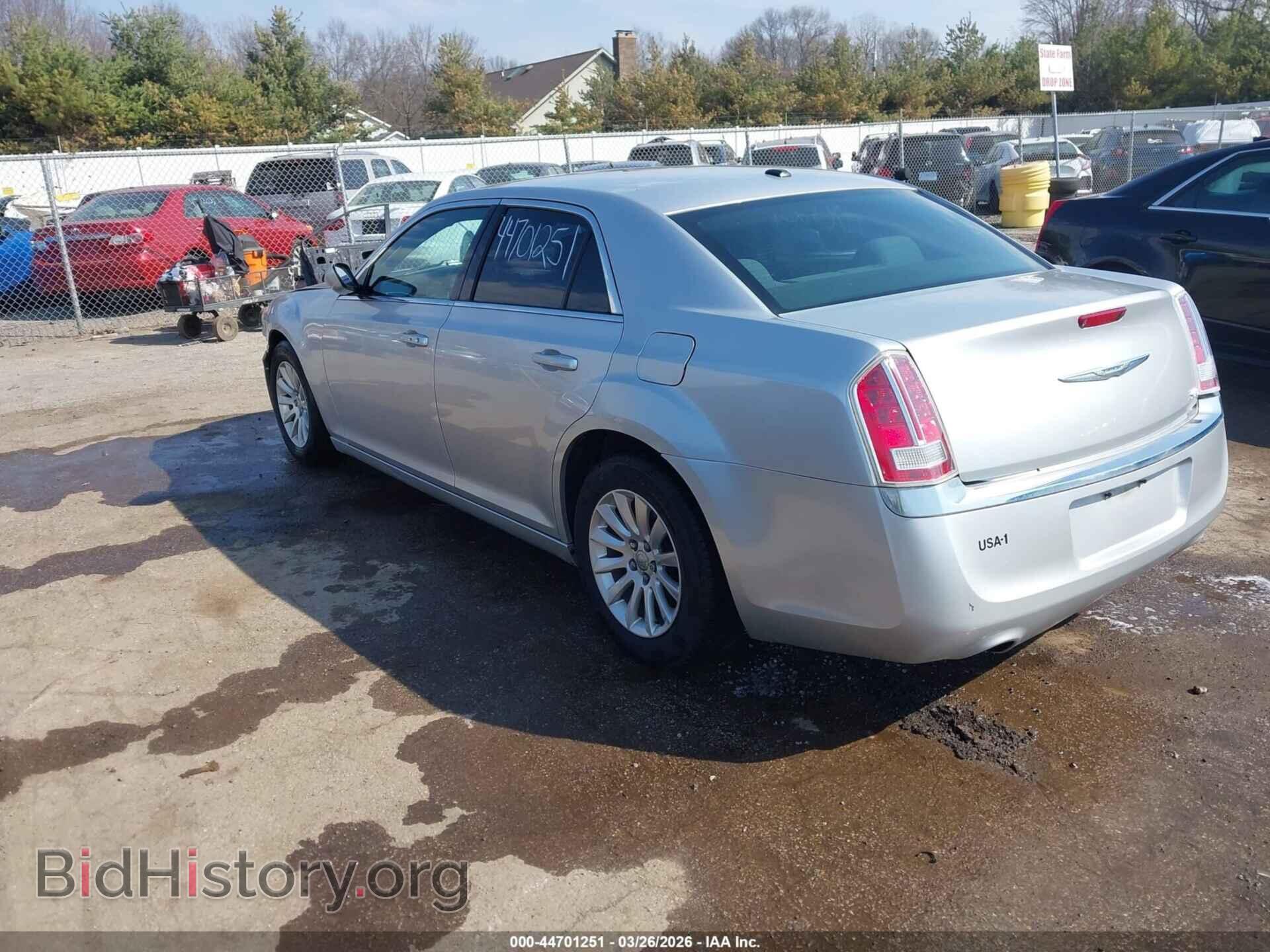 2012 CHRYSLER 300 - VIN: 2C3CCAAGXCH126800 - Фото 3