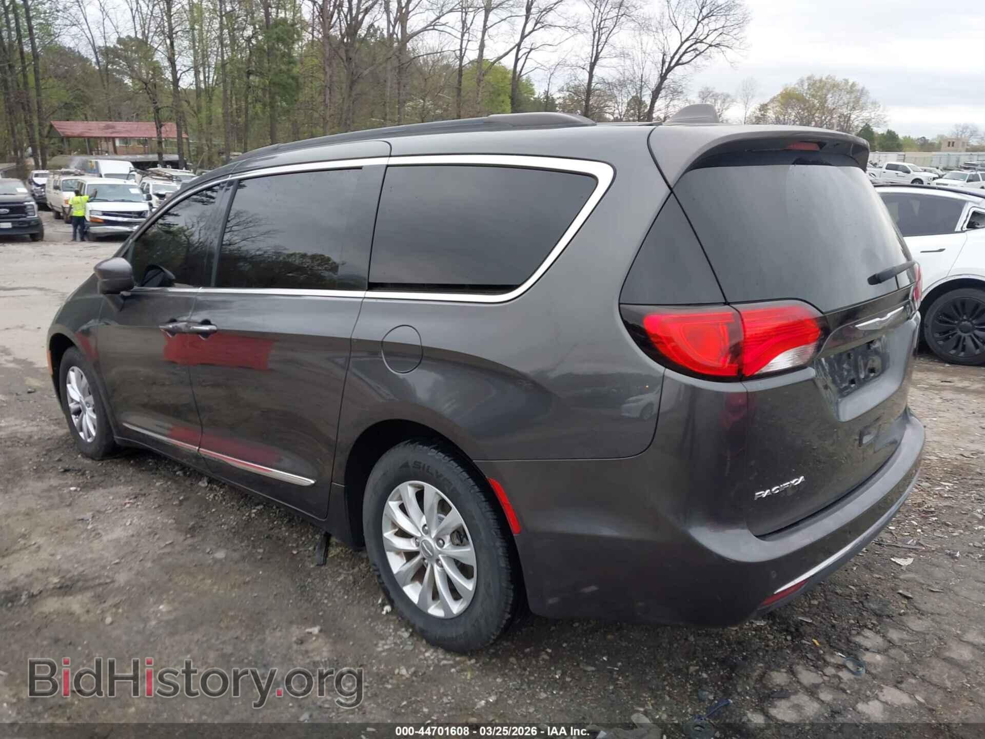 2017 CHRYSLER PACIFICA - VIN: 2C4RC1BG7HR517232 - Фото 3