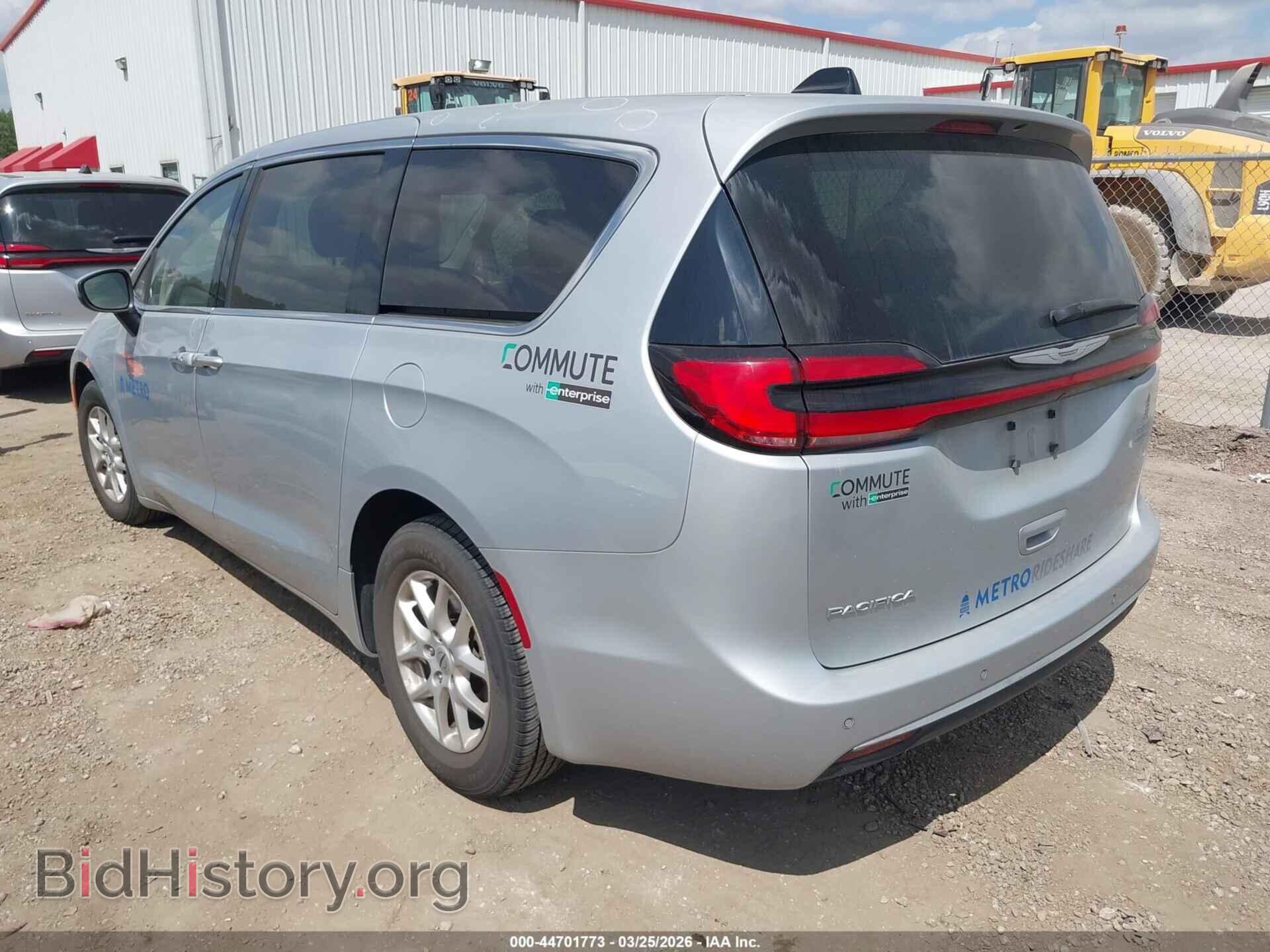 2023 CHRYSLER PACIFICA - VIN: 2C4RC1BG6PR536627 - Фото 3