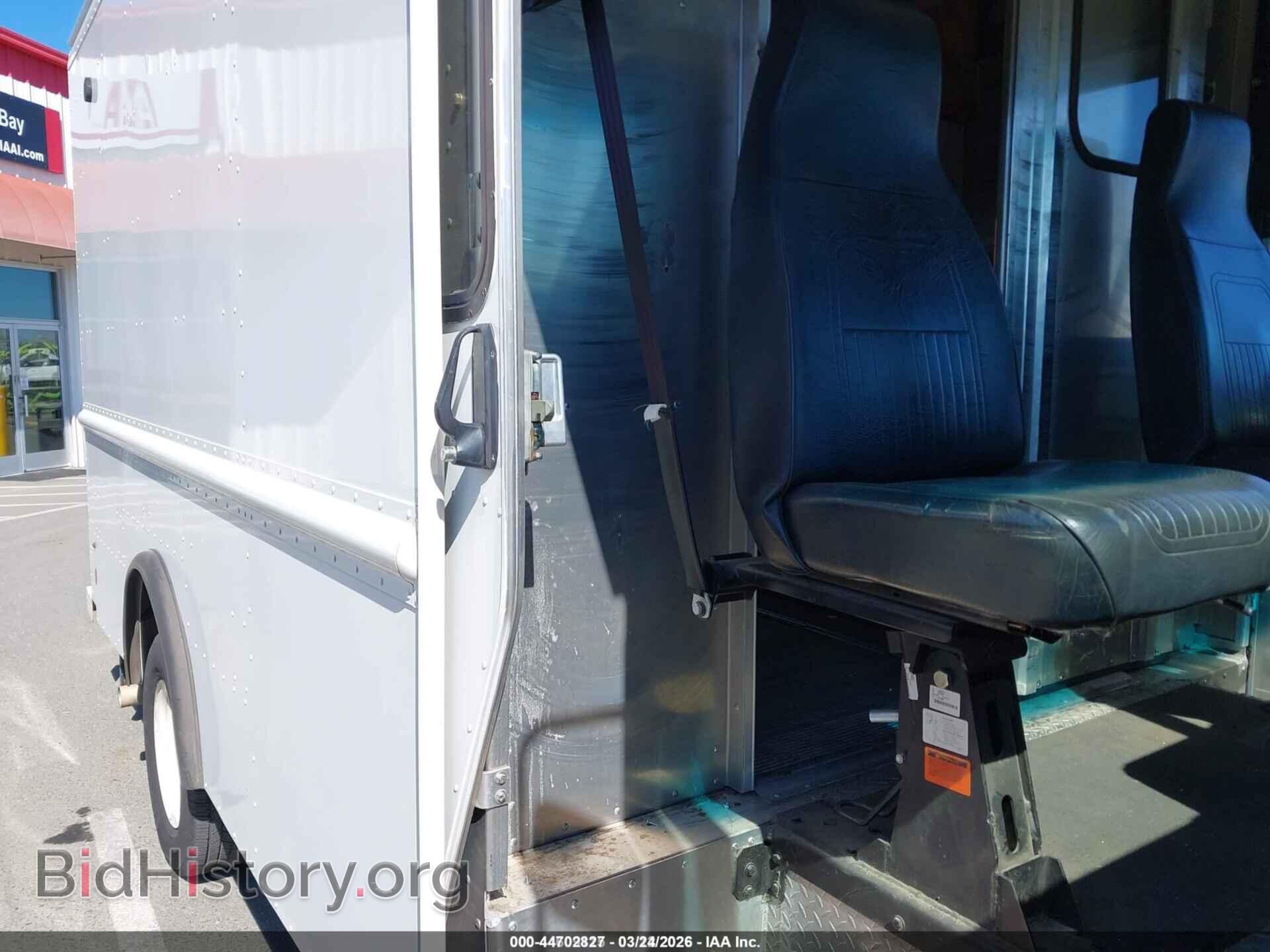 2014 FORD E-350 STRIPPED - VIN: 1FC3E3KL1EDB00406 - Photo 8