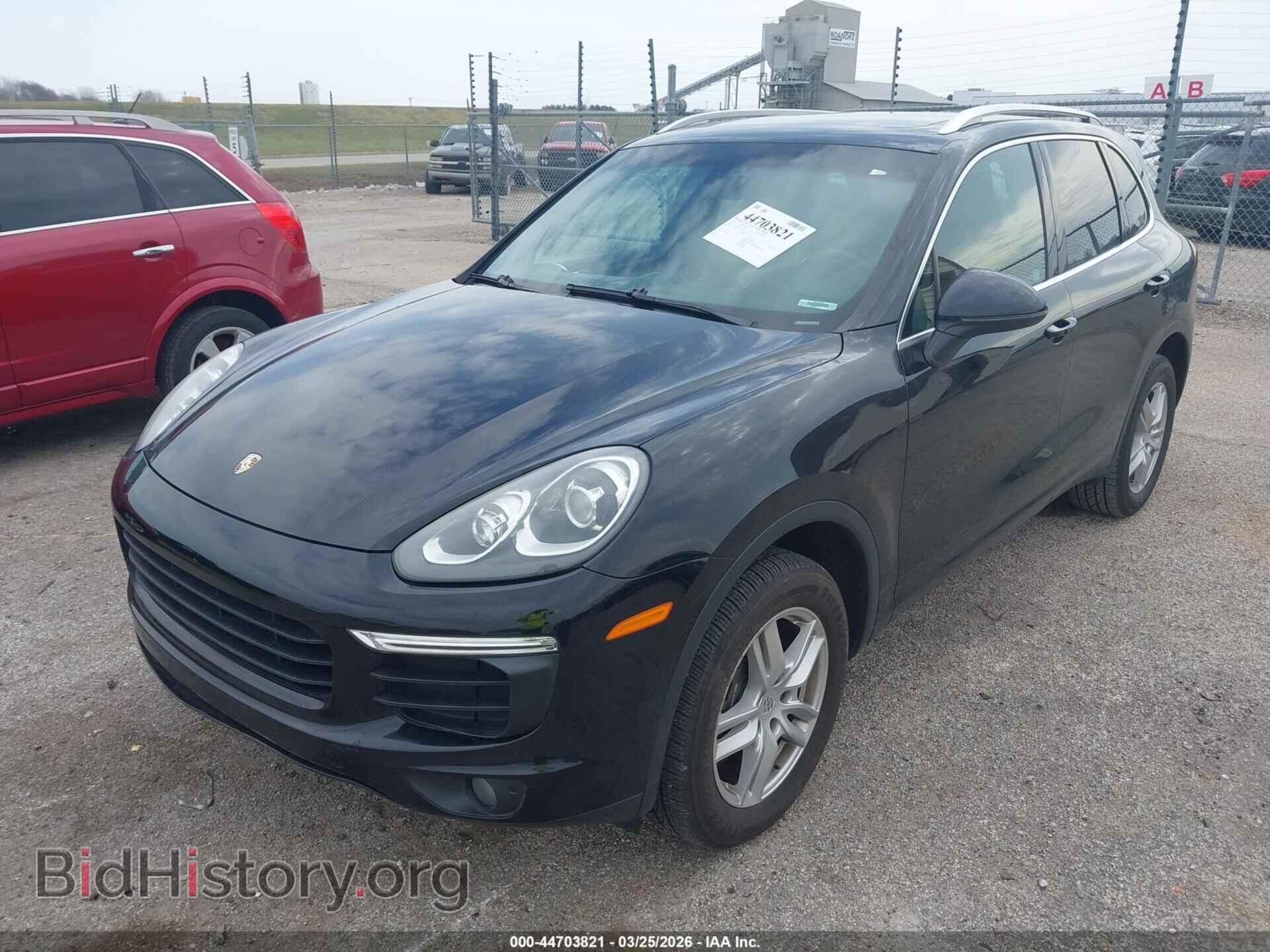 2016 PORSCHE CAYENNE - VIN: WP1AA2A27GLA06219 - Photo 2