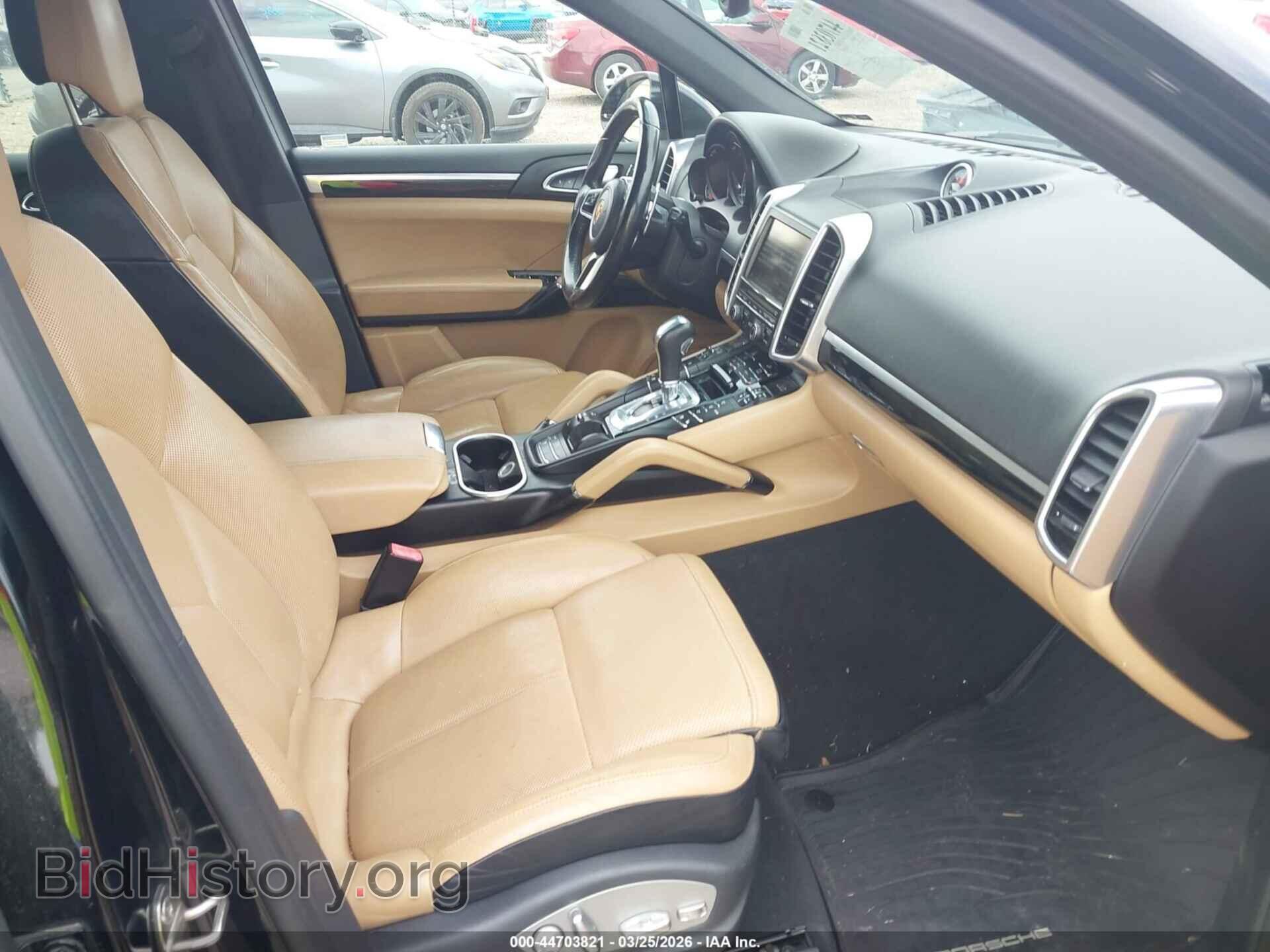2016 PORSCHE CAYENNE - VIN: WP1AA2A27GLA06219 - Photo 5
