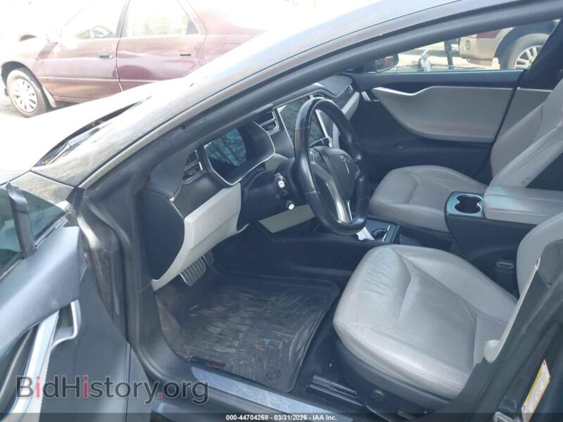 2015 Tesla MODEL S (VIN 5YJSA1E40FF116638) — photo 5 of 19