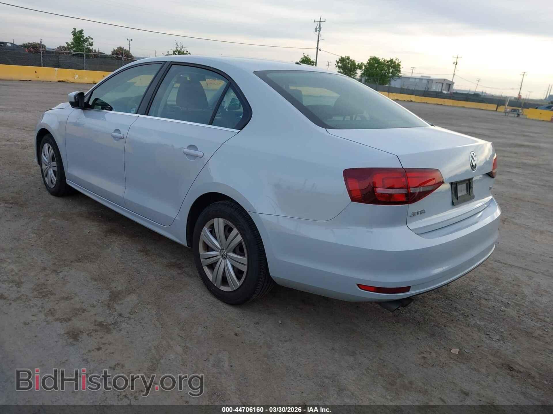 2017 VOLKSWAGEN JETTA - VIN: 3VW2B7AJ6HM406745 - Фото 3