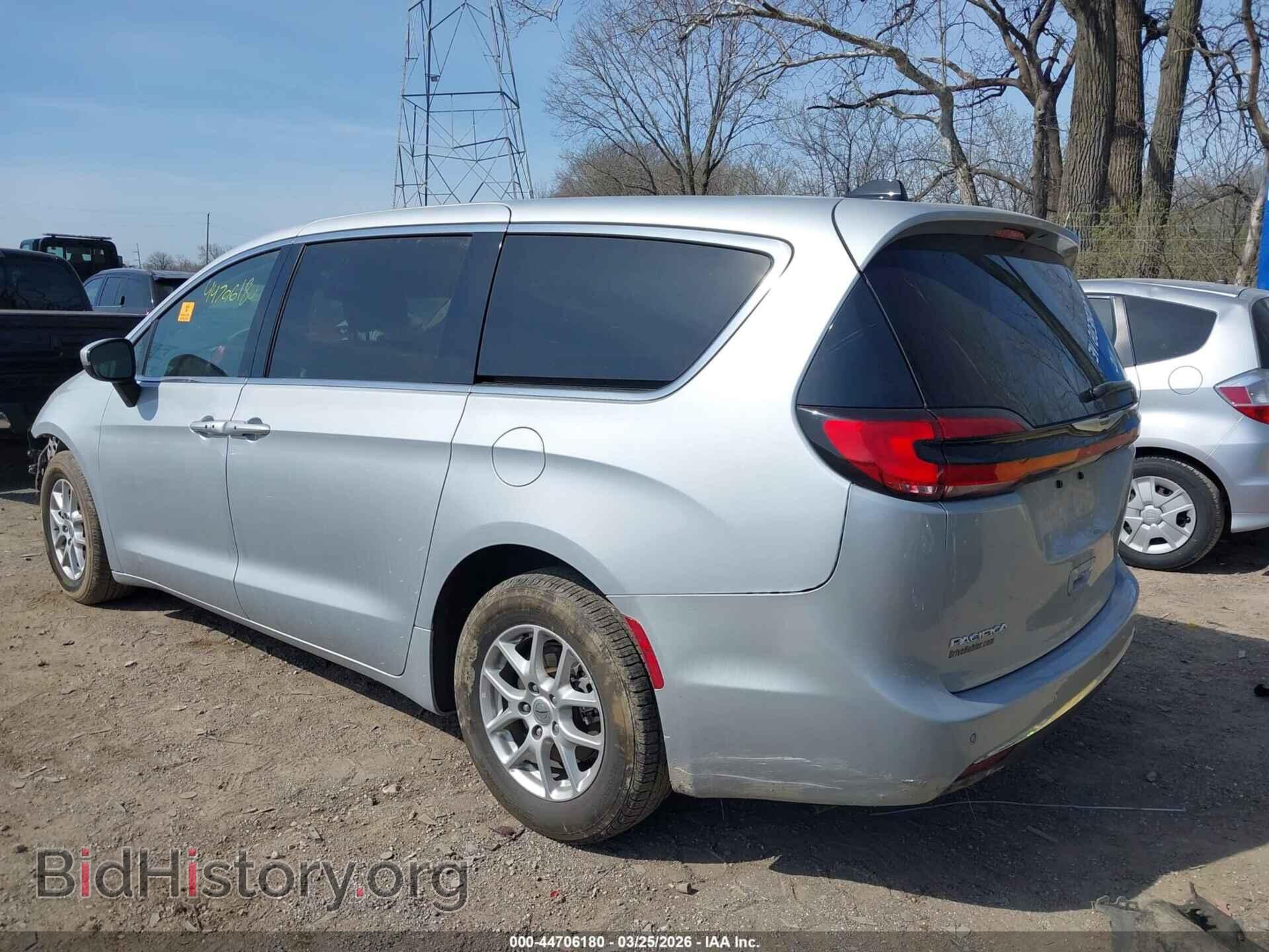 2023 CHRYSLER PACIFICA - VIN: 2C4RC1BG0PR621284 - Photo 3