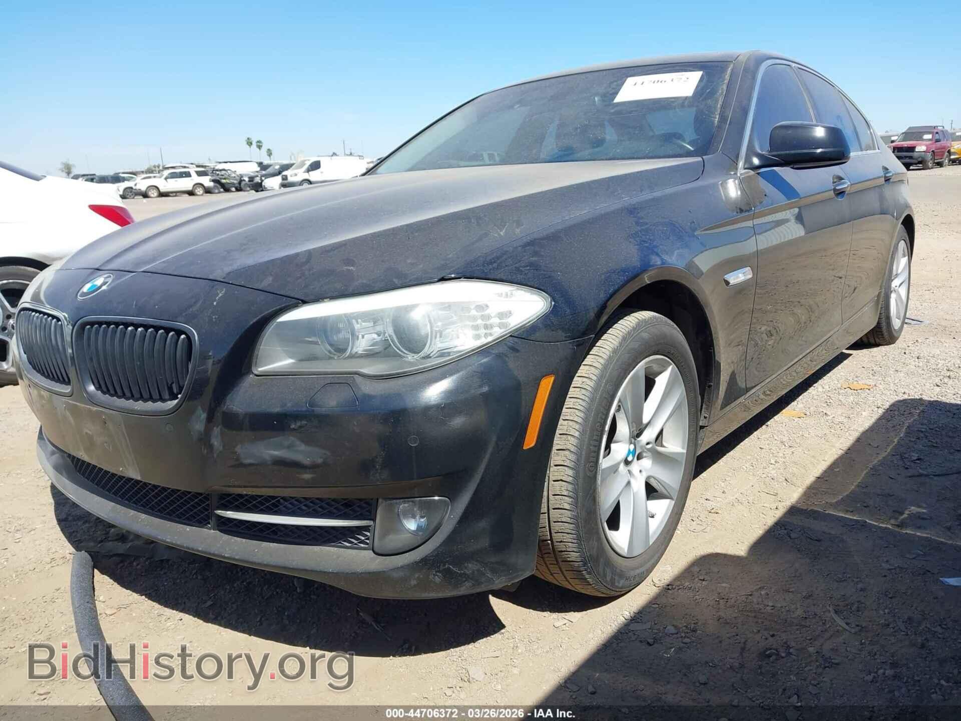 2012 BMW 528I - VIN: WBAXG5C59CDX04173 - Фото 2