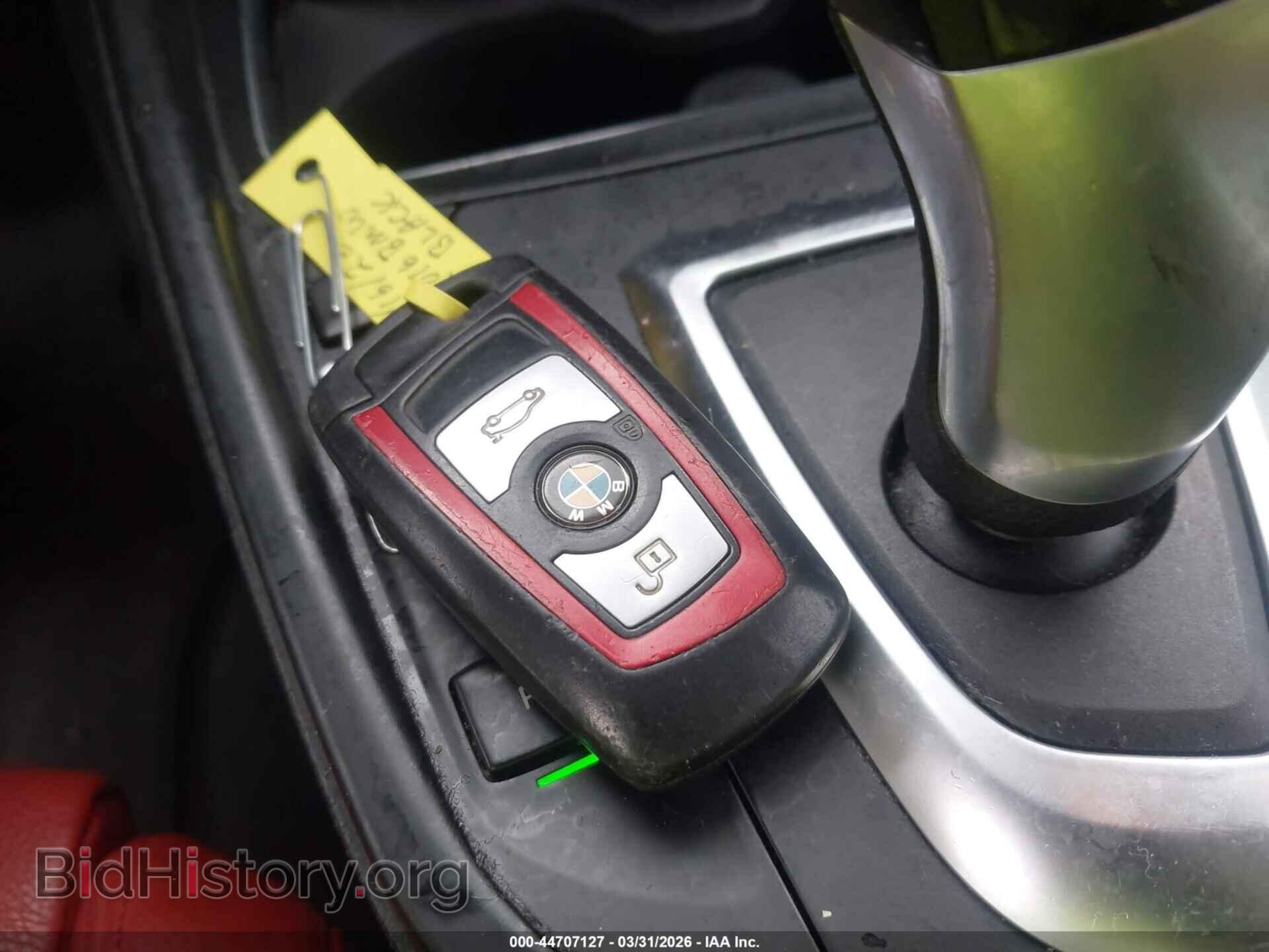 2016 BMW 320I - VIN: WBA8E5G52GNU21957 - Photo 11