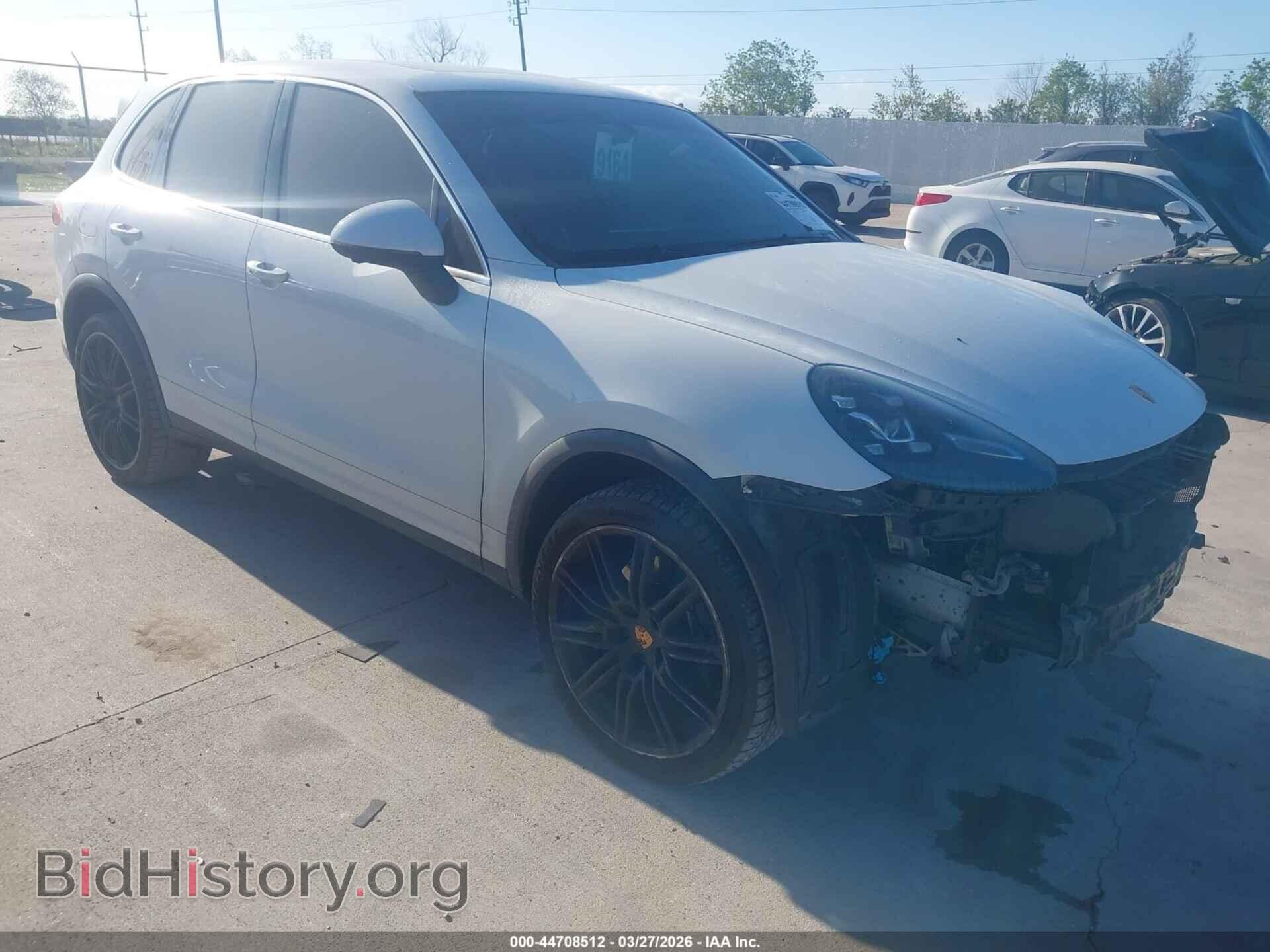 Photo WP1AA2A2XGKA08553 - PORSCHE CAYENNE 2016