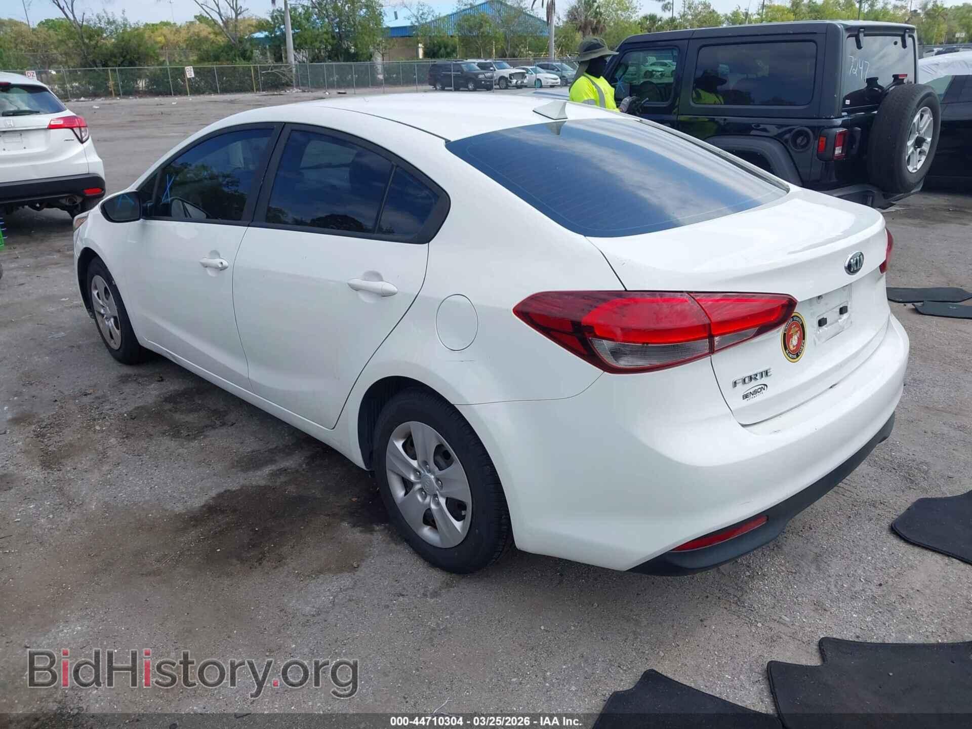2017 KIA FORTE - VIN: 3KPFK4A78HE085518 - Фото 3