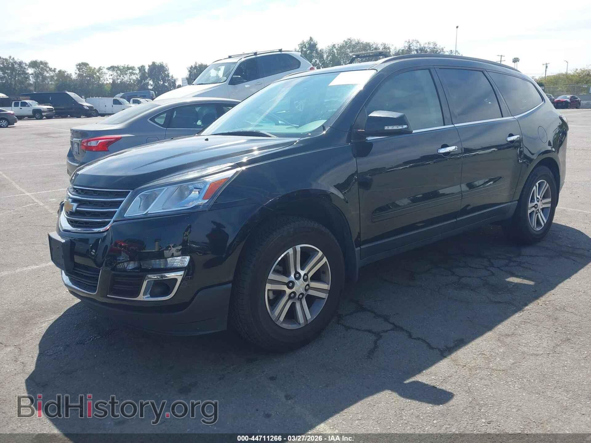 2017 CHEVROLET TRAVERSE - VIN: 1GNKRGKD1HJ143804 - Фото 2