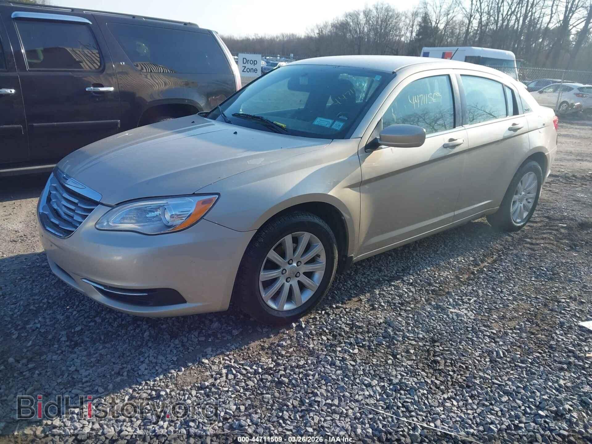 2013 CHRYSLER 200 - VIN: 1C3CCBBB4DN745149 - Photo 2