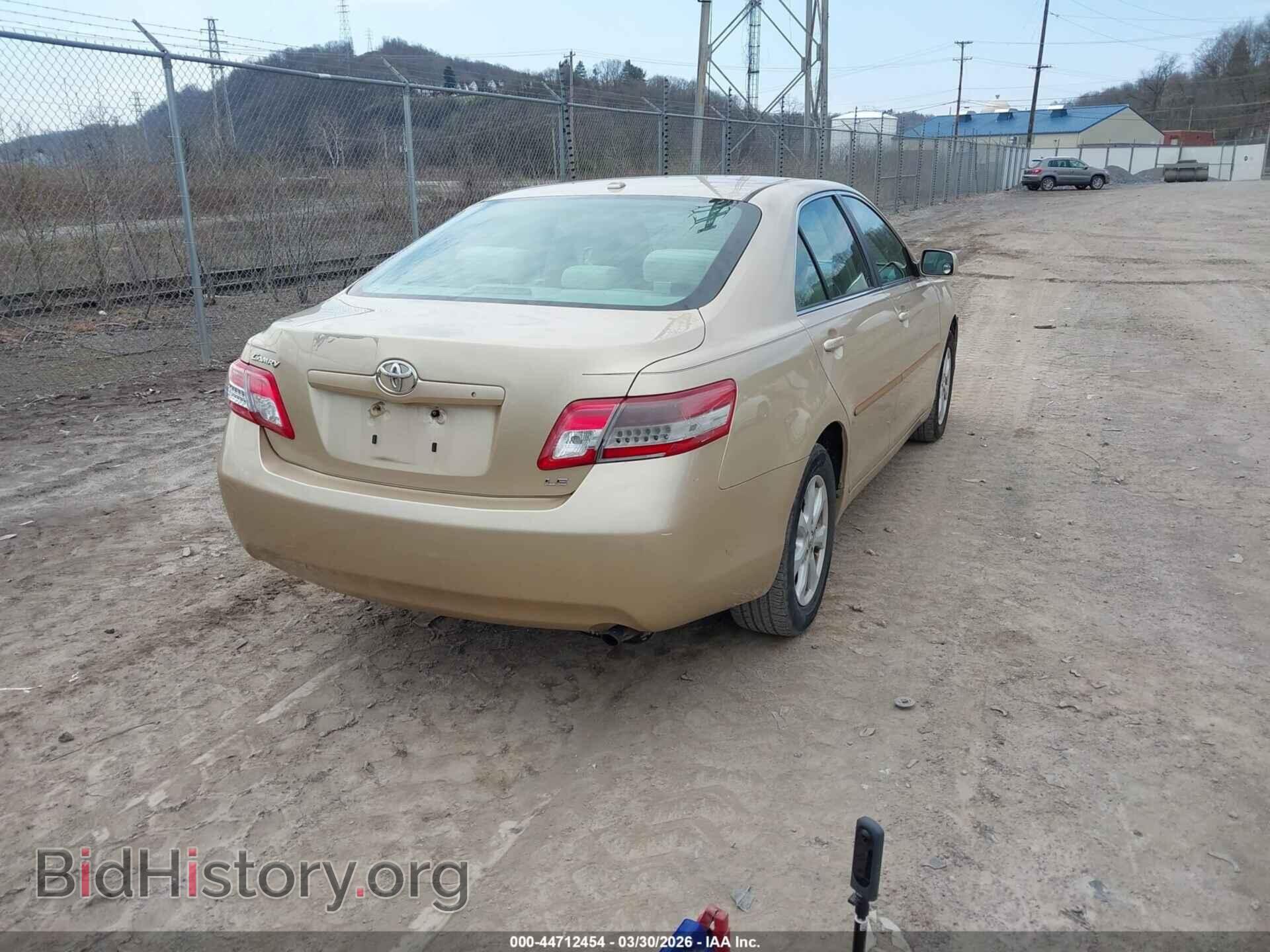 2011 TOYOTA CAMRY - VIN: 4T1BF3EK2BU223473 - Фото 4