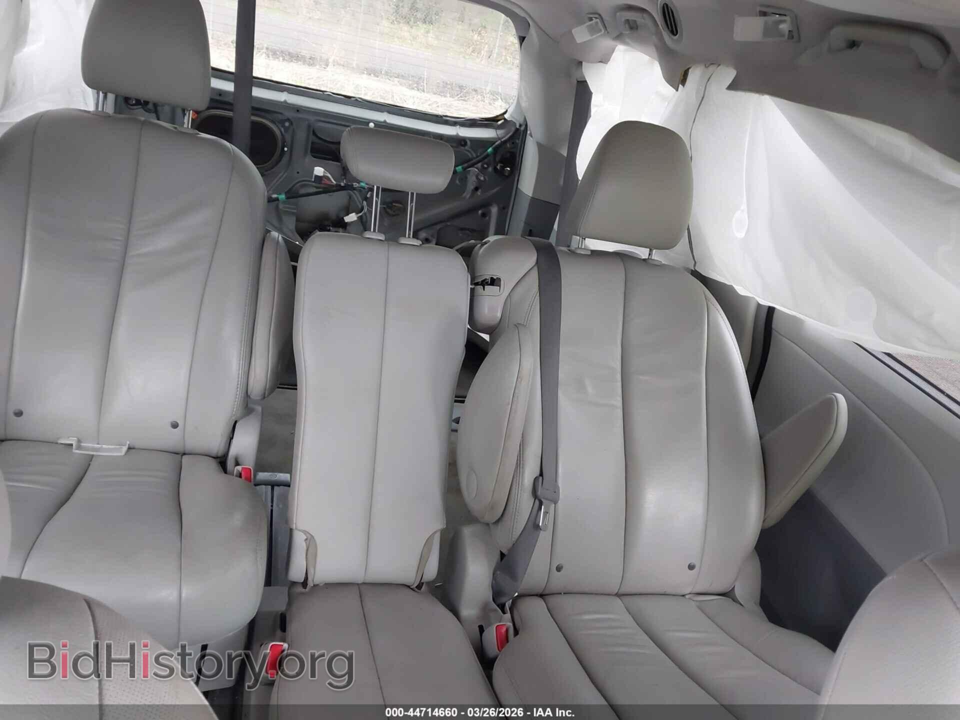 2011 TOYOTA SIENNA - VIN: 5TDYK3DC8BS172733 - Фото 8