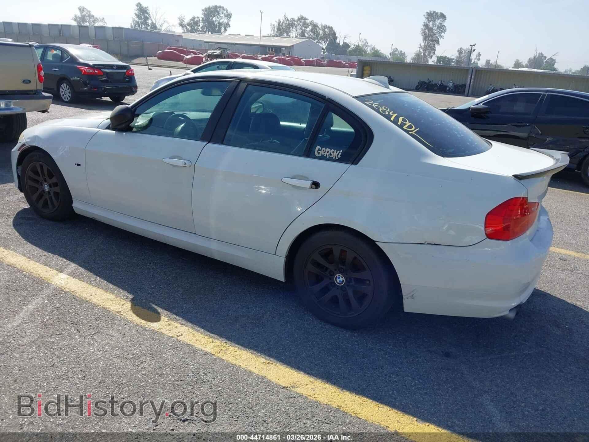 2011 BMW 328I - VIN: WBAPH5G51BNM72684 - Фото 3
