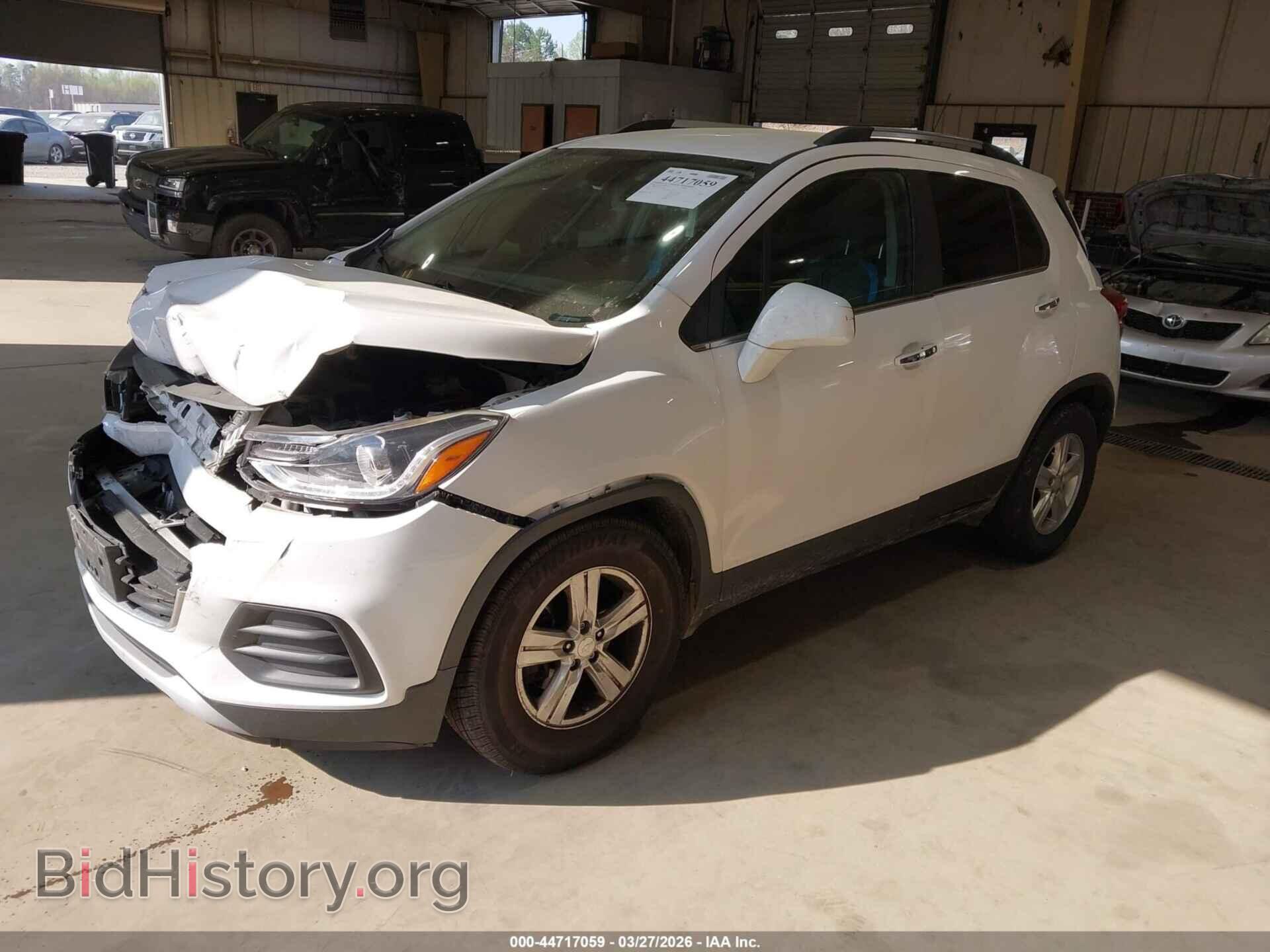 2020 CHEVROLET TRAX - VIN: 3GNCJLSB1LL300655 - Фото 2