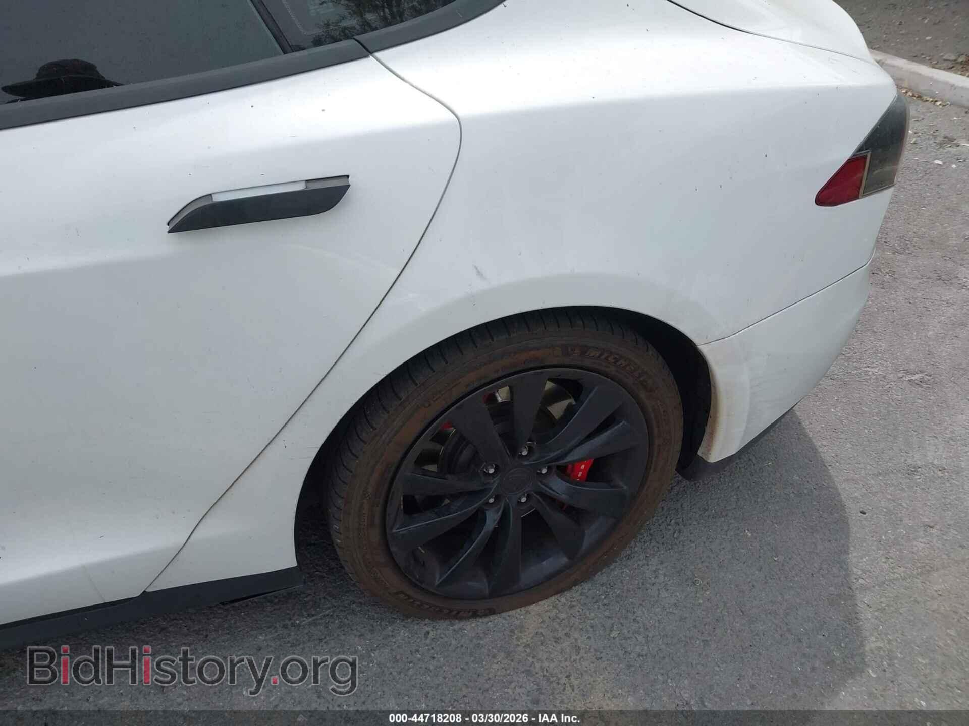 2013 TESLA MODEL S - VIN: 5YJSA1DP9DFP13098 - Фото 6