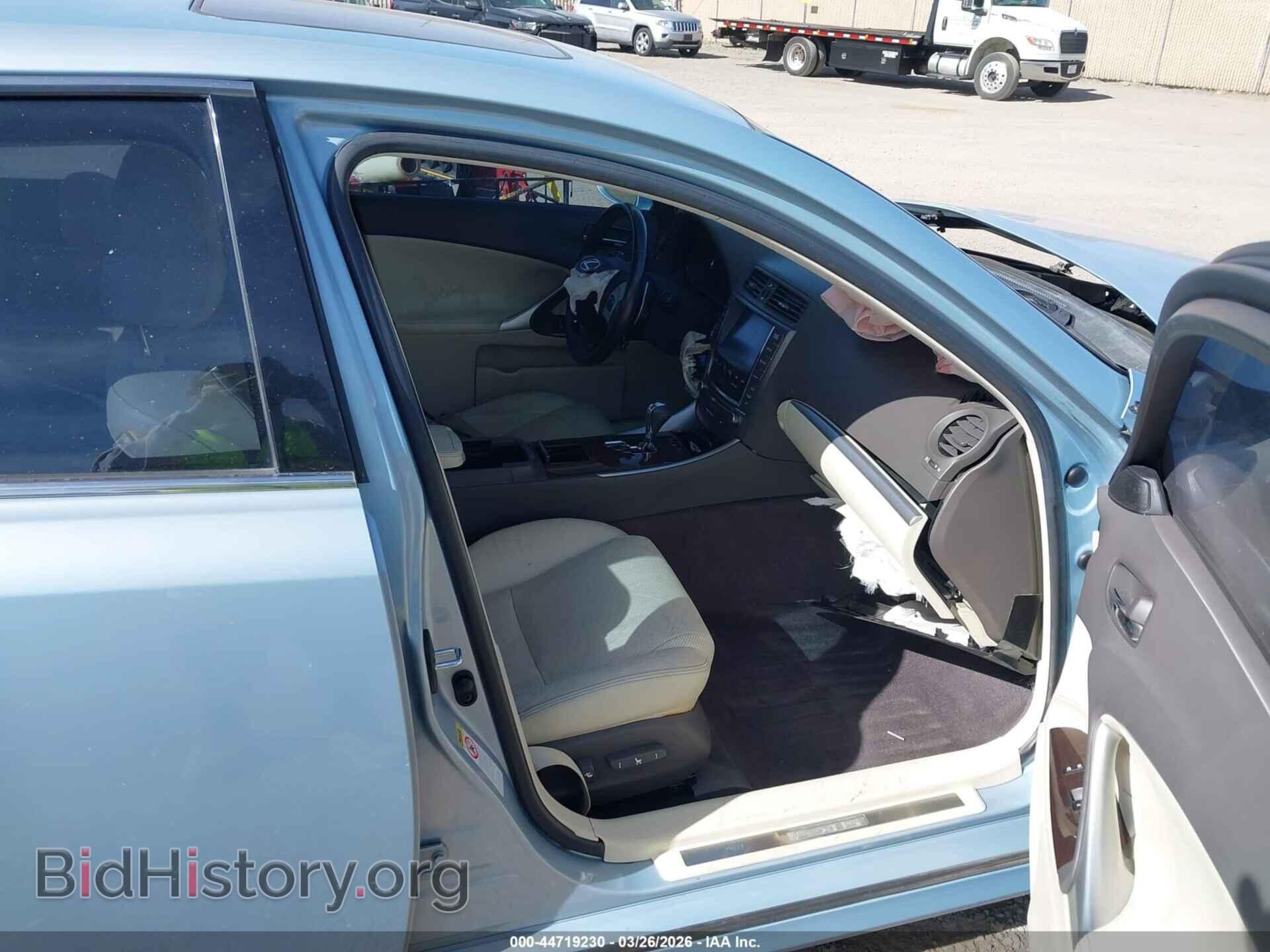 2013 LEXUS IS 250 - VIN: JTHCF5C29D5062316 - Photo 5