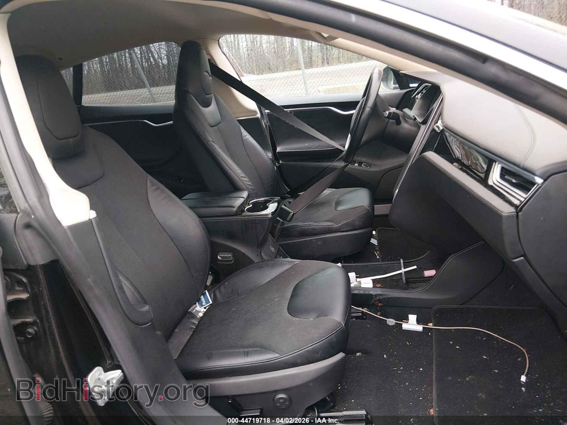 2014 TESLA MODEL S - VIN: 5YJSA1S19EFP52841 - Фото 5
