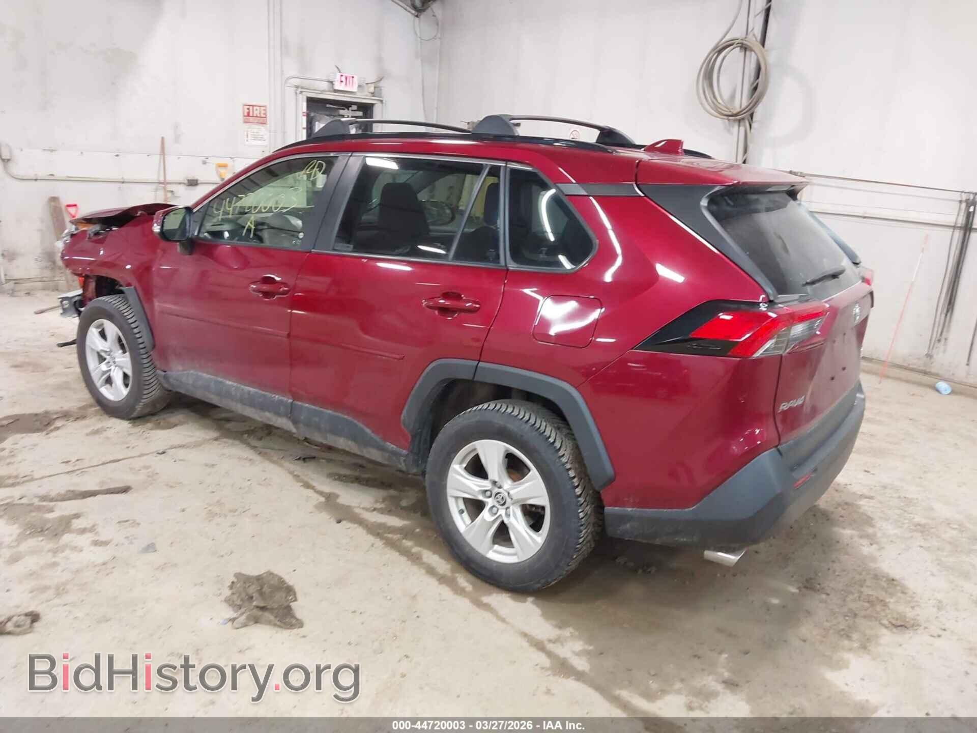 2021 TOYOTA RAV4 - VIN: JTMP1RFV9MD531473 - Фото 3