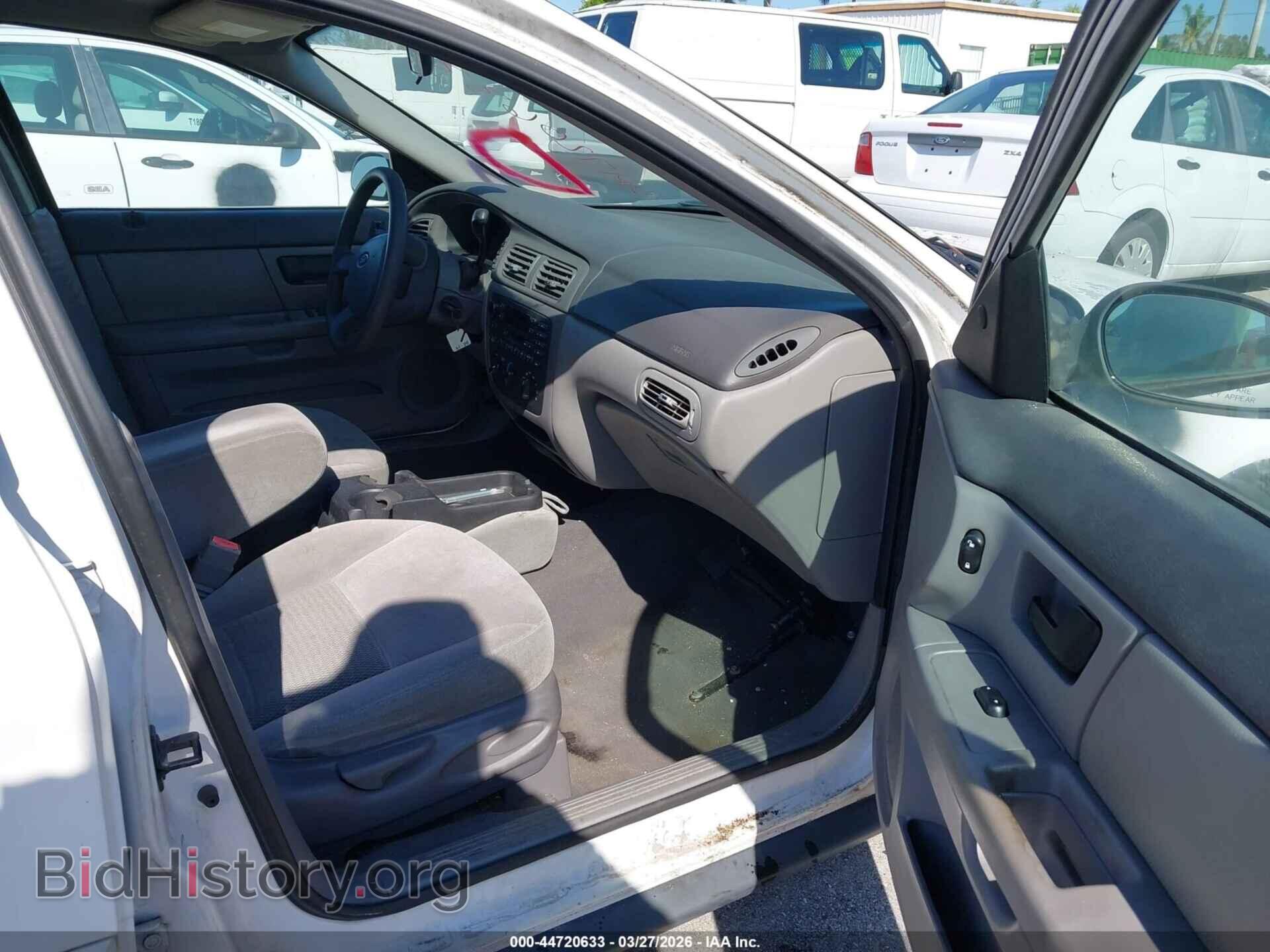 2005 FORD TAURUS - VIN: 1FAFP53U95A291929 - Фото 5